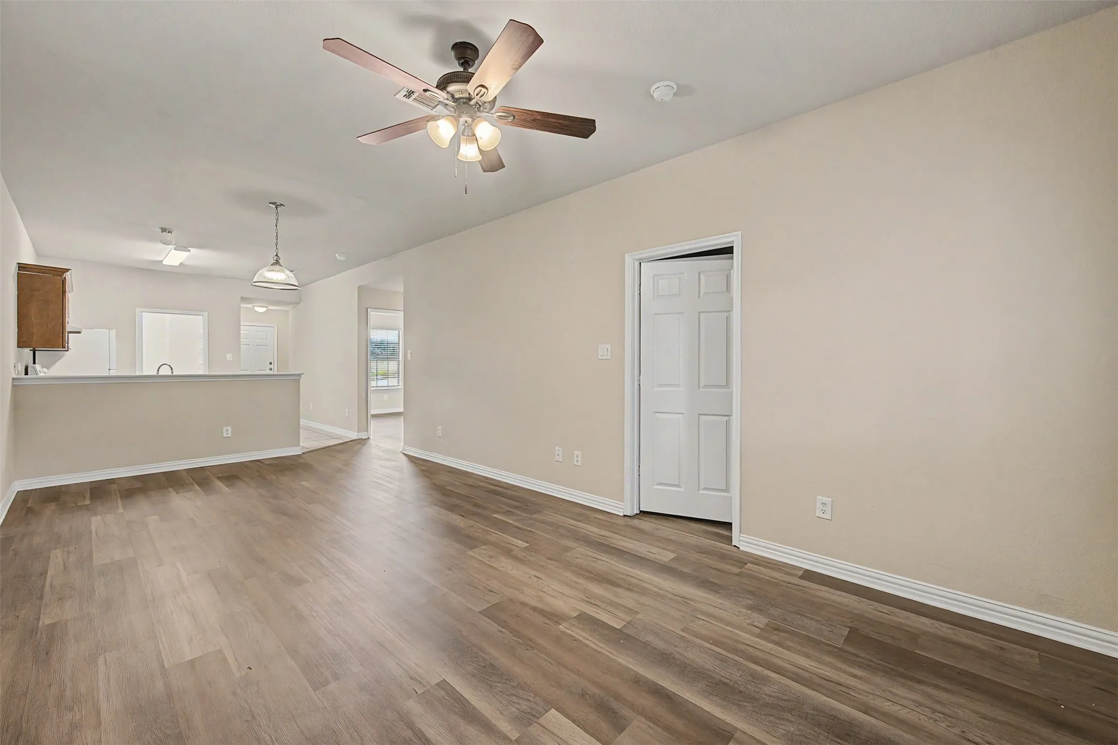 Duplex For Sale in Tarrant County , 3124 Cherry Lane, Fort Worth, Texas 76116, 6 Bedroom, 4 Bathroom, 2 Garage spaces, 0 Sqft, built in 2007, mls#21329758, Real Estate Agent in Fort Worth, Homes For Sale in Tarrant county, Homes For Sale in Fort Worth, Realtor in Fort Worth Texas, Real Estate Brokerage Independent Realty Texas, Luminita Cordes Realtor