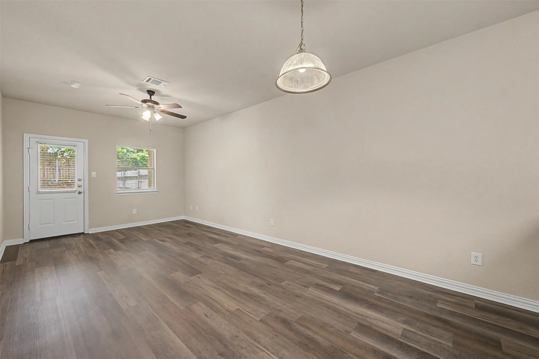Duplex For Sale in Tarrant County , 3124 Cherry Lane, Fort Worth, Texas 76116, 6 Bedroom, 4 Bathroom, 2 Garage spaces, 0 Sqft, built in 2007, mls#21329758, Real Estate Agent in Fort Worth, Homes For Sale in Tarrant county, Homes For Sale in Fort Worth, Realtor in Fort Worth Texas, Real Estate Brokerage Independent Realty Texas, Luminita Cordes Realtor