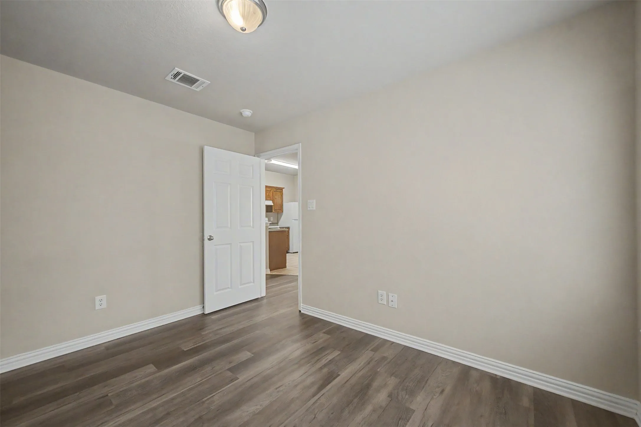 Duplex For Sale in Tarrant County , 3124 Cherry Lane, Fort Worth, Texas 76116, 6 Bedroom, 4 Bathroom, 2 Garage spaces, 0 Sqft, built in 2007, mls#21329758, Real Estate Agent in Fort Worth, Homes For Sale in Tarrant county, Homes For Sale in Fort Worth, Realtor in Fort Worth Texas, Real Estate Brokerage Independent Realty Texas, Luminita Cordes Realtor