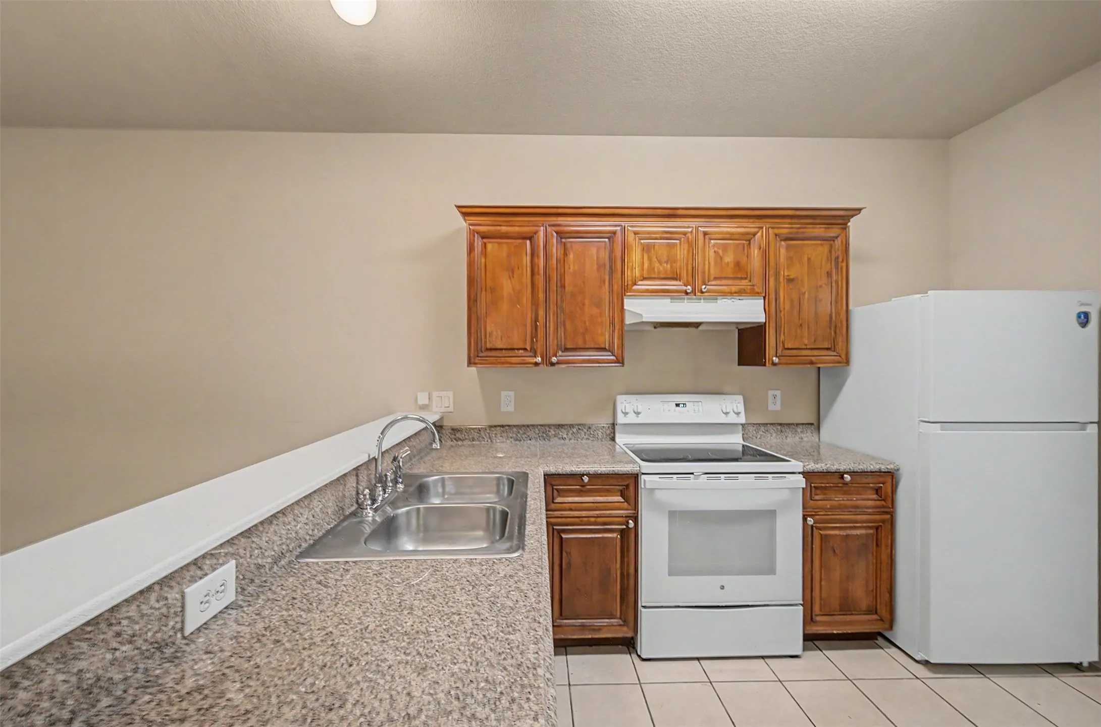 Duplex For Sale in Tarrant County , 3124 Cherry Lane, Fort Worth, Texas 76116, 6 Bedroom, 4 Bathroom, 2 Garage spaces, 0 Sqft, built in 2007, mls#21329758, Real Estate Agent in Fort Worth, Homes For Sale in Tarrant county, Homes For Sale in Fort Worth, Realtor in Fort Worth Texas, Real Estate Brokerage Independent Realty Texas, Luminita Cordes Realtor
