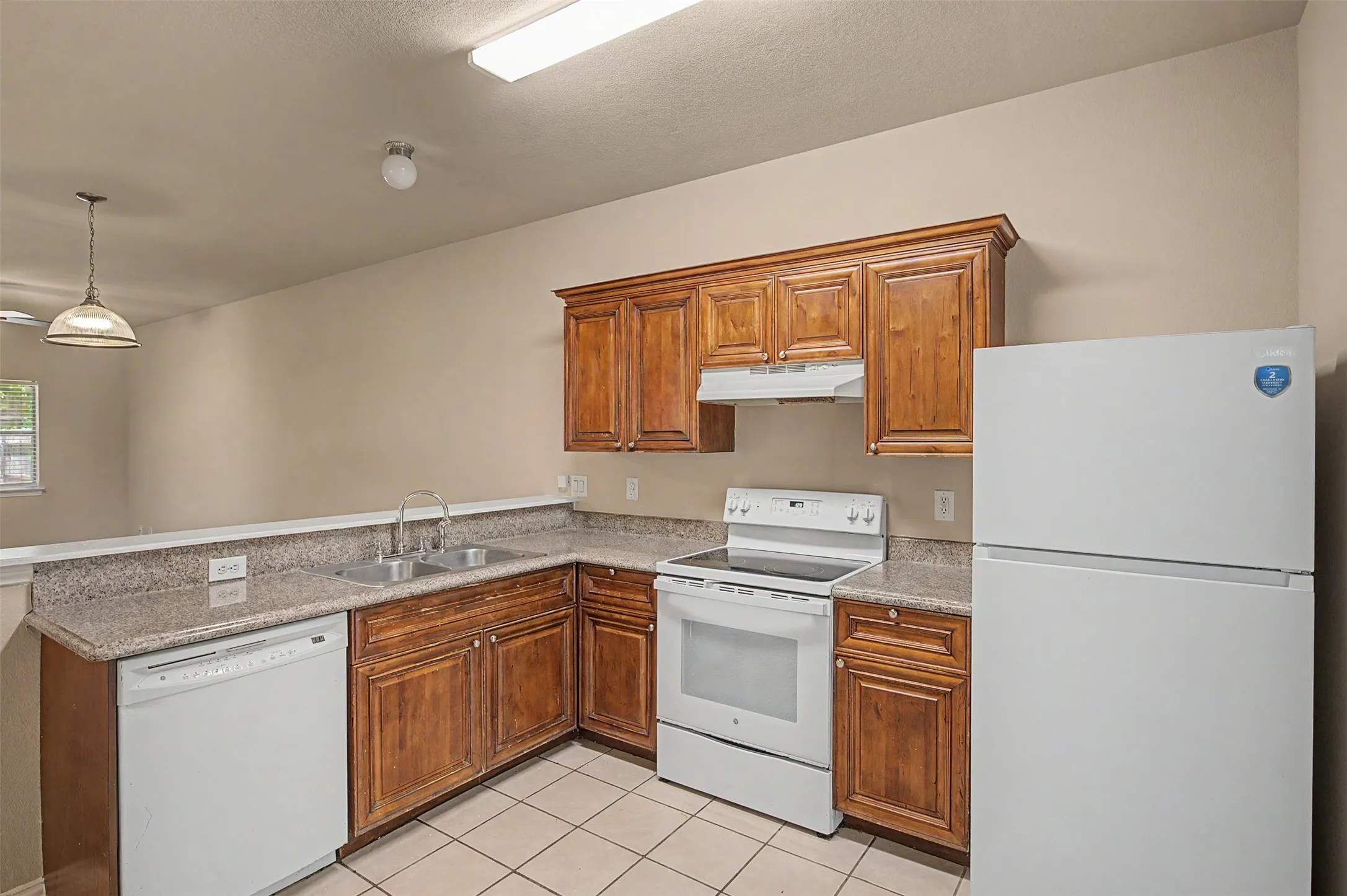 Duplex For Sale in Tarrant County , 3124 Cherry Lane, Fort Worth, Texas 76116, 6 Bedroom, 4 Bathroom, 2 Garage spaces, 0 Sqft, built in 2007, mls#21329758, Real Estate Agent in Fort Worth, Homes For Sale in Tarrant county, Homes For Sale in Fort Worth, Realtor in Fort Worth Texas, Real Estate Brokerage Independent Realty Texas, Luminita Cordes Realtor