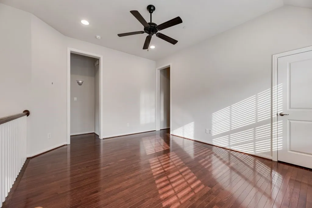 Single Family Residence For Rent in Dallas County , 2518 Bill Moses Parkway, Farmers Branch, Texas 75234, 3 Bedroom, 3 Bathroom, 2 Garage spaces, 2,440 Sqft, built in 2013, mls#21329885, Real Estate Agent in Farmers Branch, Homes For Rent in Dallas county, Homes For Rent in Farmers Branch, Realtor in Farmers Branch Texas, Real Estate Brokerage Independent Realty Texas, Luminita Cordes Realtor