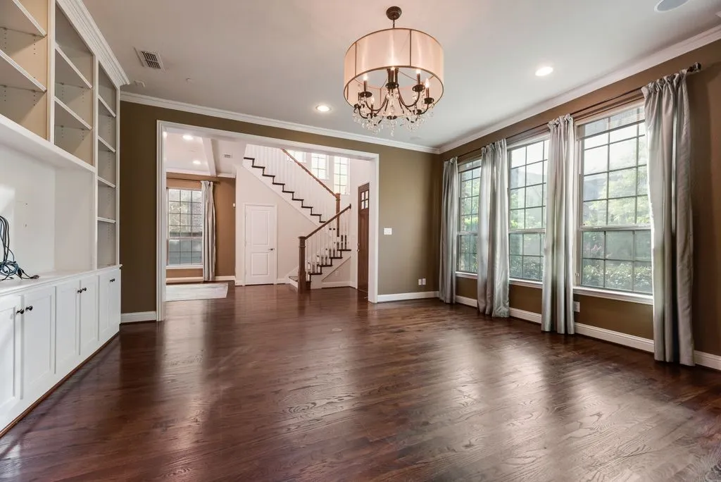 Single Family Residence For Rent in Dallas County , 2518 Bill Moses Parkway, Farmers Branch, Texas 75234, 3 Bedroom, 3 Bathroom, 2 Garage spaces, 2,440 Sqft, built in 2013, mls#21329885, Real Estate Agent in Farmers Branch, Homes For Rent in Dallas county, Homes For Rent in Farmers Branch, Realtor in Farmers Branch Texas, Real Estate Brokerage Independent Realty Texas, Luminita Cordes Realtor