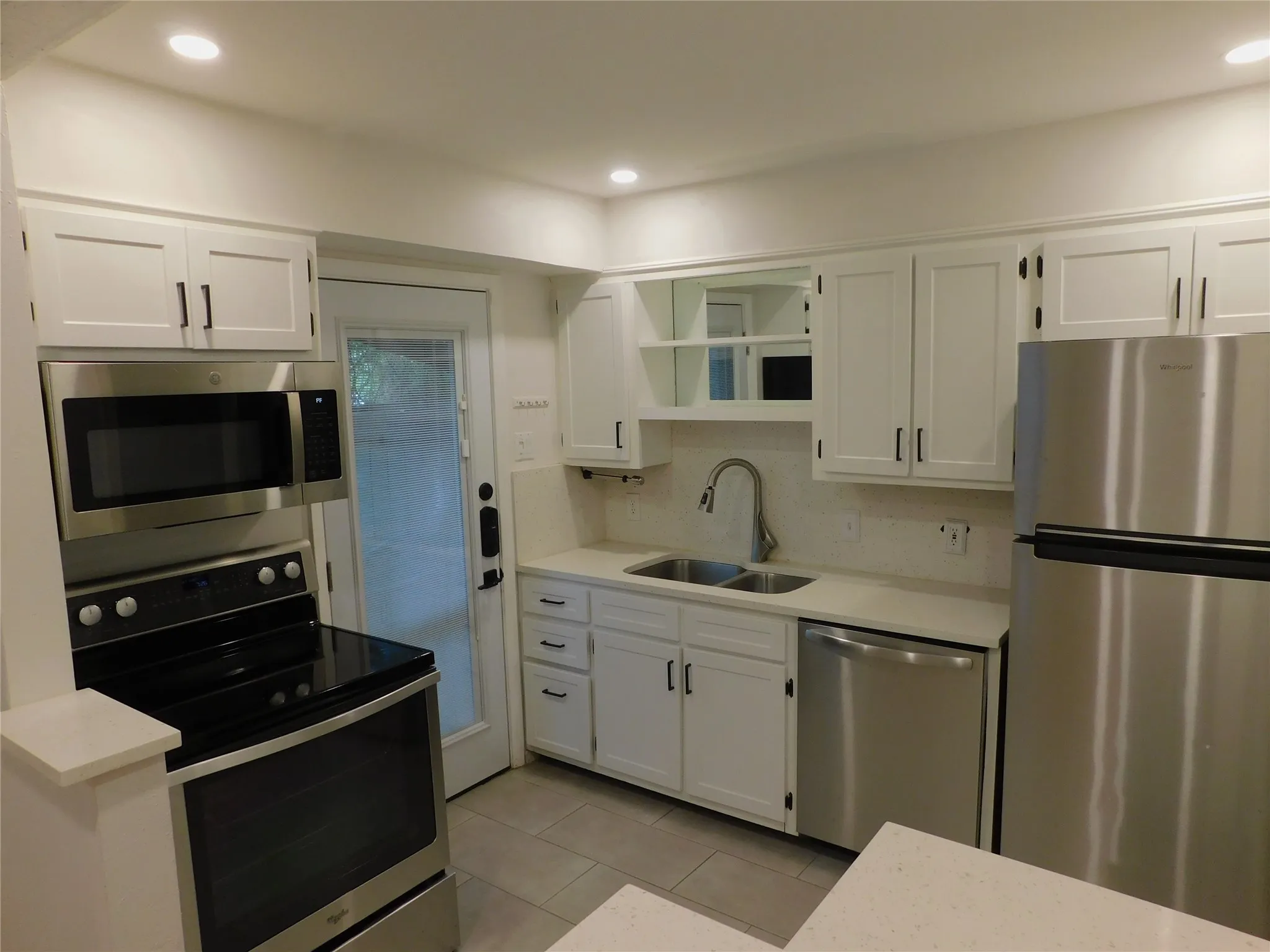 Condominium For Rent in Dallas County , 4906 N Hall Street, Dallas, Texas 75235, 2 Bedroom, 2 Bathroom, Garage spaces, 1,145 Sqft, built in 1954, mls#21329117, Real Estate Agent in Dallas, Homes For Rent in Dallas county, Homes For Rent in Dallas, Realtor in Dallas Texas, Real Estate Brokerage Independent Realty Texas, Luminita Cordes Realtor