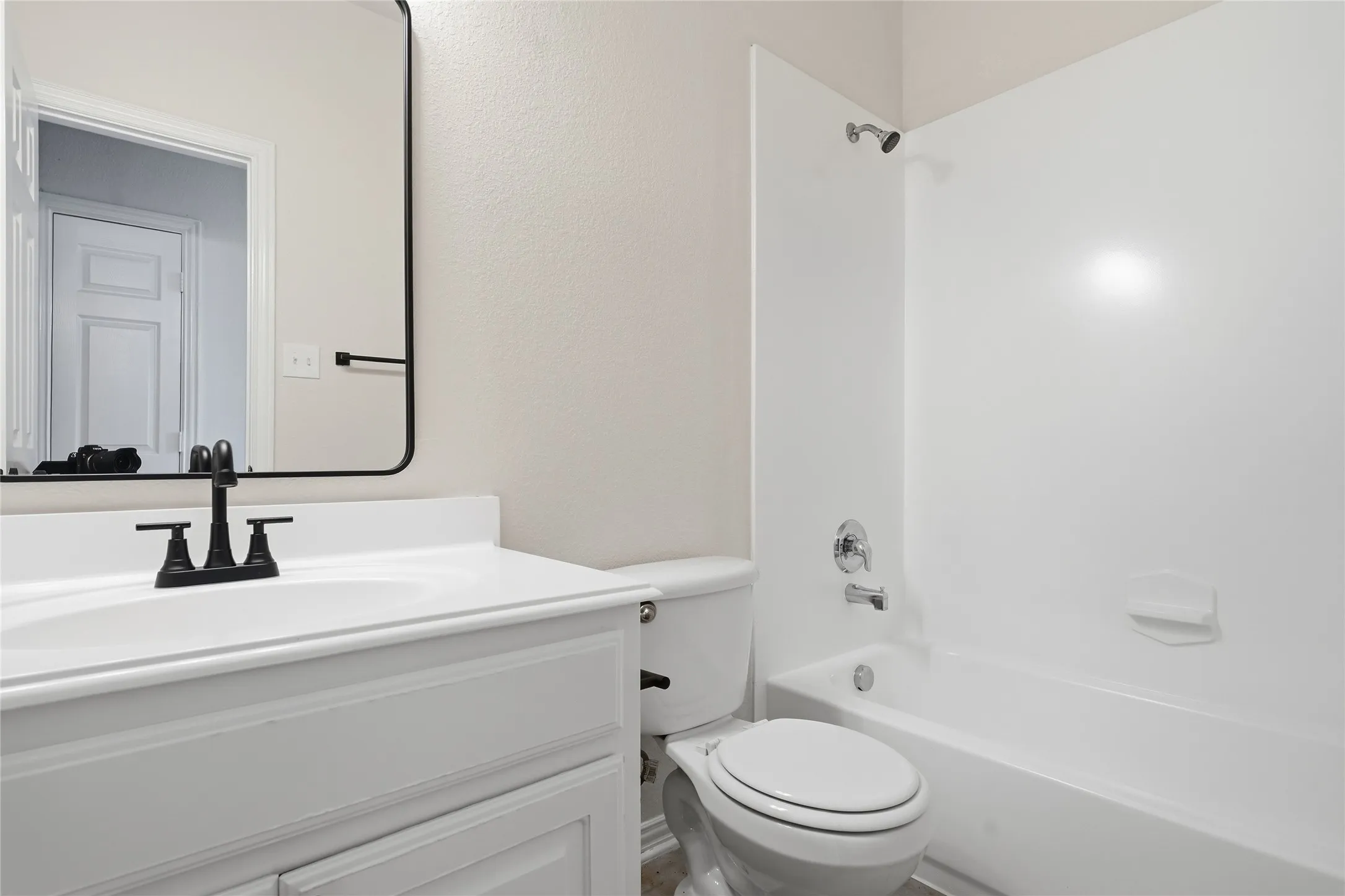 Single Family Residence For Sale in Dallas County , 10202 Fairway Vista Drive, Rowlett, Texas 75089, 5 Bedroom, 4 Bathroom, 2 Garage spaces, 3,506 Sqft, built in 2004, mls#21309284, Real Estate Agent in Rowlett, Homes For Sale in Dallas county, Homes For Sale in Rowlett, Realtor in Rowlett Texas, Real Estate Brokerage Independent Realty Texas, Luminita Cordes Realtor