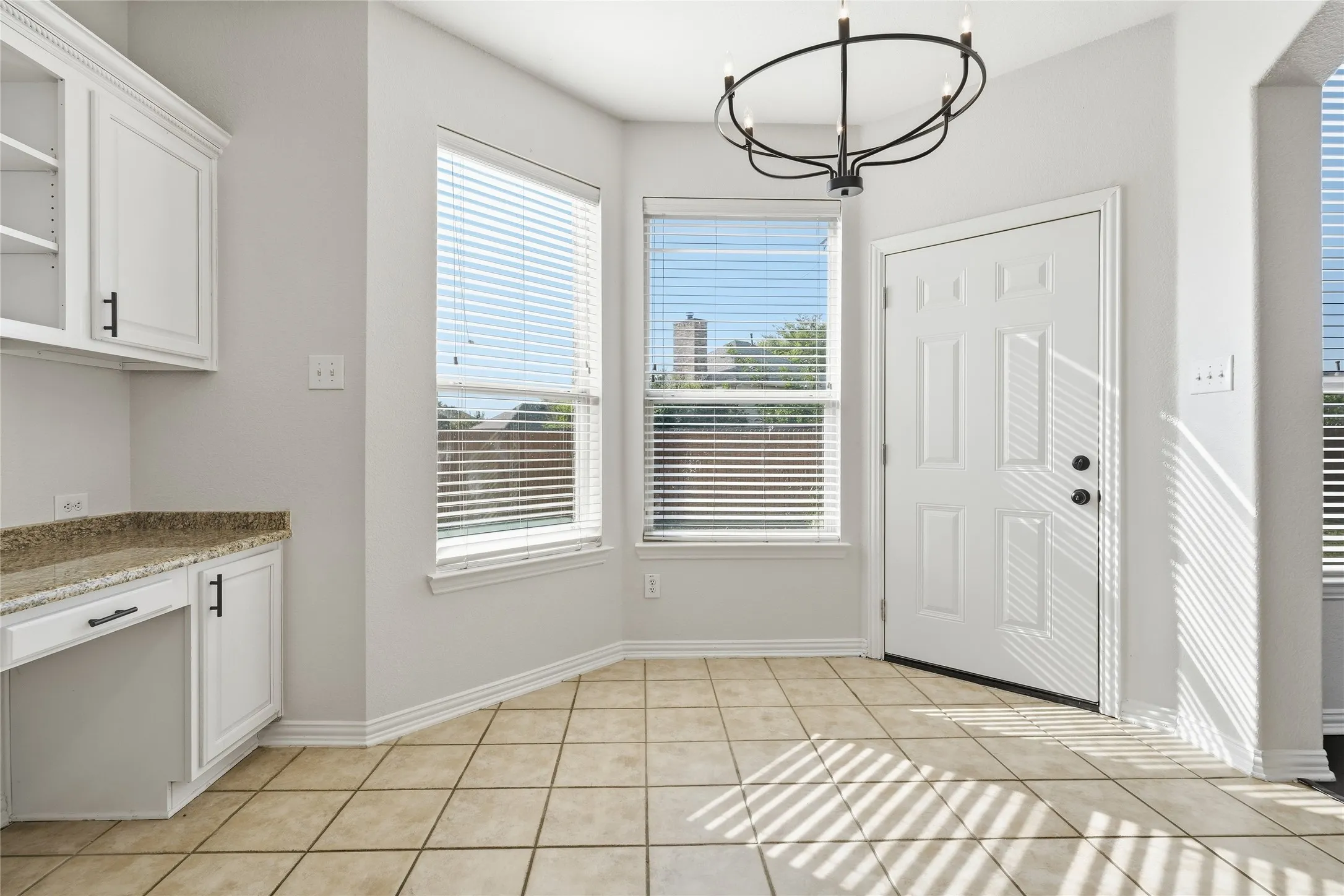 Single Family Residence For Sale in Dallas County , 10202 Fairway Vista Drive, Rowlett, Texas 75089, 5 Bedroom, 4 Bathroom, 2 Garage spaces, 3,506 Sqft, built in 2004, mls#21309284, Real Estate Agent in Rowlett, Homes For Sale in Dallas county, Homes For Sale in Rowlett, Realtor in Rowlett Texas, Real Estate Brokerage Independent Realty Texas, Luminita Cordes Realtor