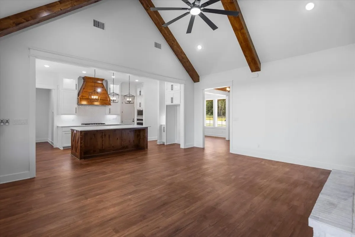 Single Family Residence For Sale in Smith County , 17402 Woodcrest Circle, Lindale, Texas 75771, 4 Bedroom, 3 Bathroom, 2 Garage spaces, 2,640 Sqft, built in 2026, mls#21329708, Real Estate Agent in Lindale, Homes For Sale in Smith county, Homes For Sale in Lindale, Realtor in Lindale Texas, Real Estate Brokerage Independent Realty Texas, Luminita Cordes Realtor
