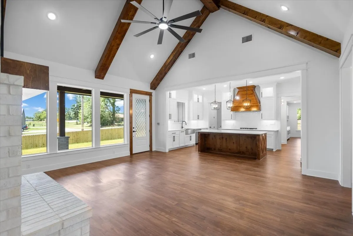 Single Family Residence For Sale in Smith County , 17402 Woodcrest Circle, Lindale, Texas 75771, 4 Bedroom, 3 Bathroom, 2 Garage spaces, 2,640 Sqft, built in 2026, mls#21329708, Real Estate Agent in Lindale, Homes For Sale in Smith county, Homes For Sale in Lindale, Realtor in Lindale Texas, Real Estate Brokerage Independent Realty Texas, Luminita Cordes Realtor