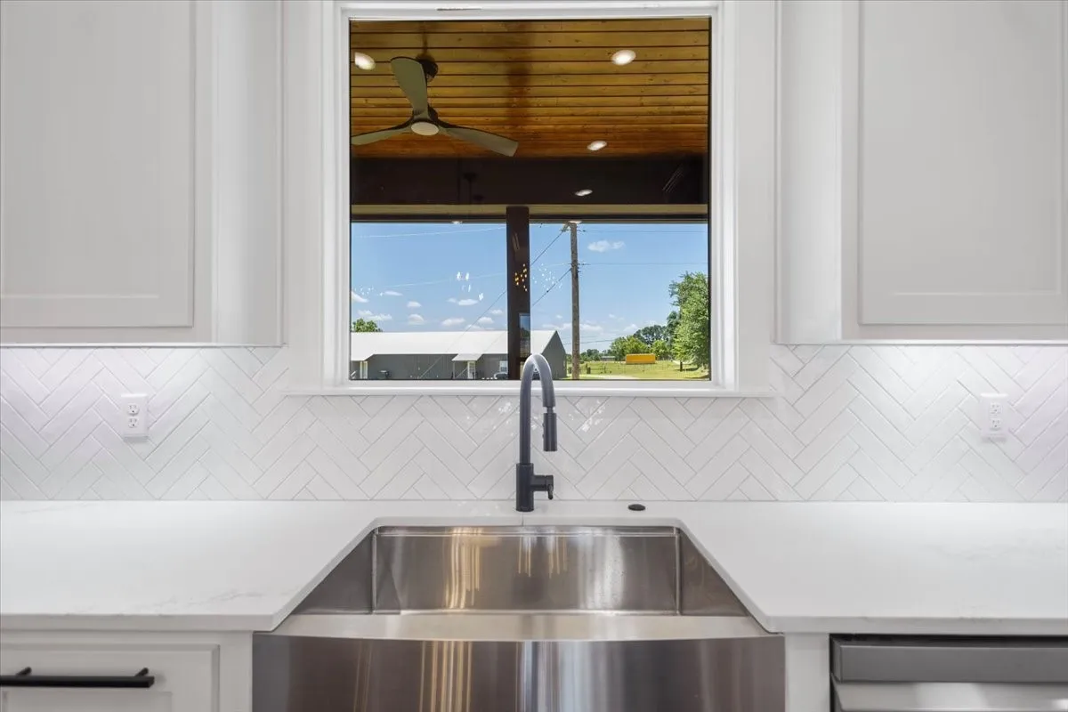 Single Family Residence For Sale in Smith County , 17402 Woodcrest Circle, Lindale, Texas 75771, 4 Bedroom, 3 Bathroom, 2 Garage spaces, 2,640 Sqft, built in 2026, mls#21329708, Real Estate Agent in Lindale, Homes For Sale in Smith county, Homes For Sale in Lindale, Realtor in Lindale Texas, Real Estate Brokerage Independent Realty Texas, Luminita Cordes Realtor