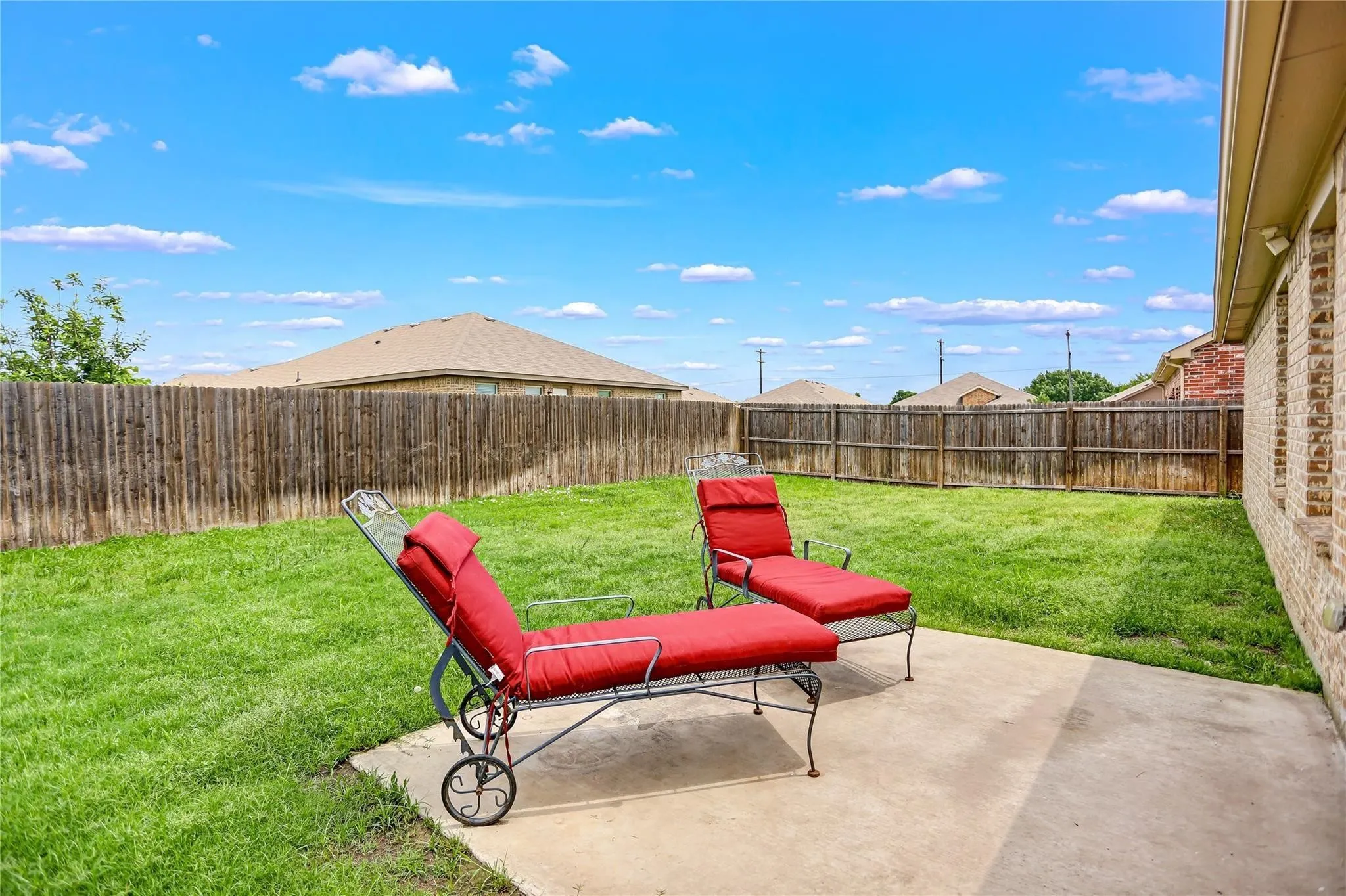 Single Family Residence For Sale in Kaufman County , 2302 San Marcos Drive, Forney, Texas 75126, 4 Bedroom, 2 Bathroom, 2 Garage spaces, 1,627 Sqft, built in 2018, mls#21329802, Real Estate Agent in Forney, Homes For Sale in Kaufman county, Homes For Sale in Forney, Realtor in Forney Texas, Real Estate Brokerage Independent Realty Texas, Luminita Cordes Realtor