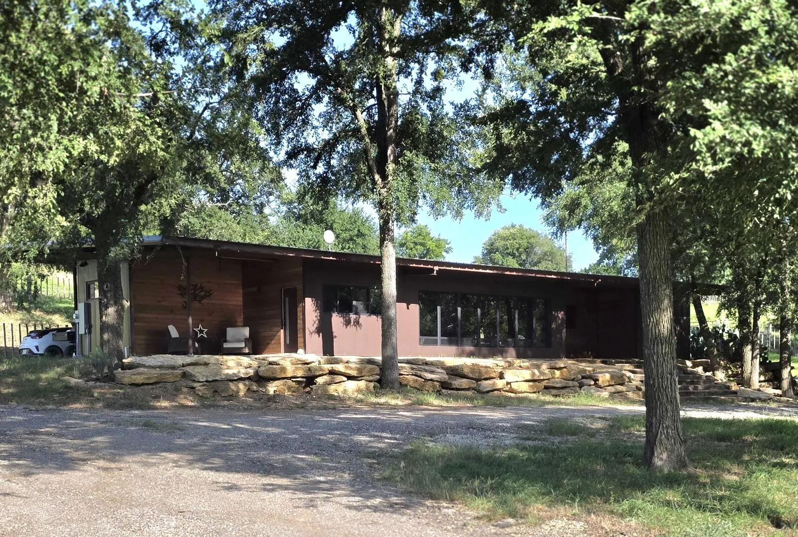 Farm For Sale in Cooke County , 1746 S FM 372, Gainesville, Texas 76240, 2 Bedroom, 3 Bathroom, Garage spaces, 2,606 Sqft, built in 2023, mls#21329892, Real Estate Agent in Gainesville, Homes For Sale in Cooke county, Homes For Sale in Gainesville, Realtor in Gainesville Texas, Real Estate Brokerage Independent Realty Texas, Luminita Cordes Realtor