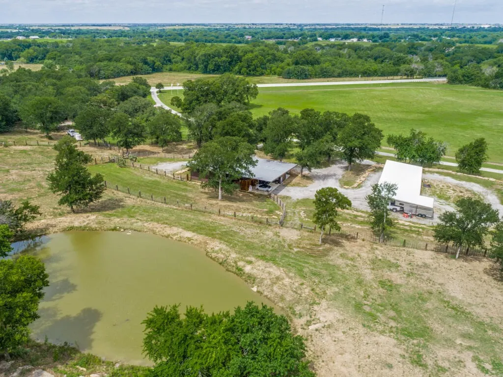 Farm For Sale in Cooke County , 1746 S FM 372, Gainesville, Texas 76240, 2 Bedroom, 3 Bathroom, Garage spaces, 2,606 Sqft, built in 2023, mls#21329892, Real Estate Agent in Gainesville, Homes For Sale in Cooke county, Homes For Sale in Gainesville, Realtor in Gainesville Texas, Real Estate Brokerage Independent Realty Texas, Luminita Cordes Realtor