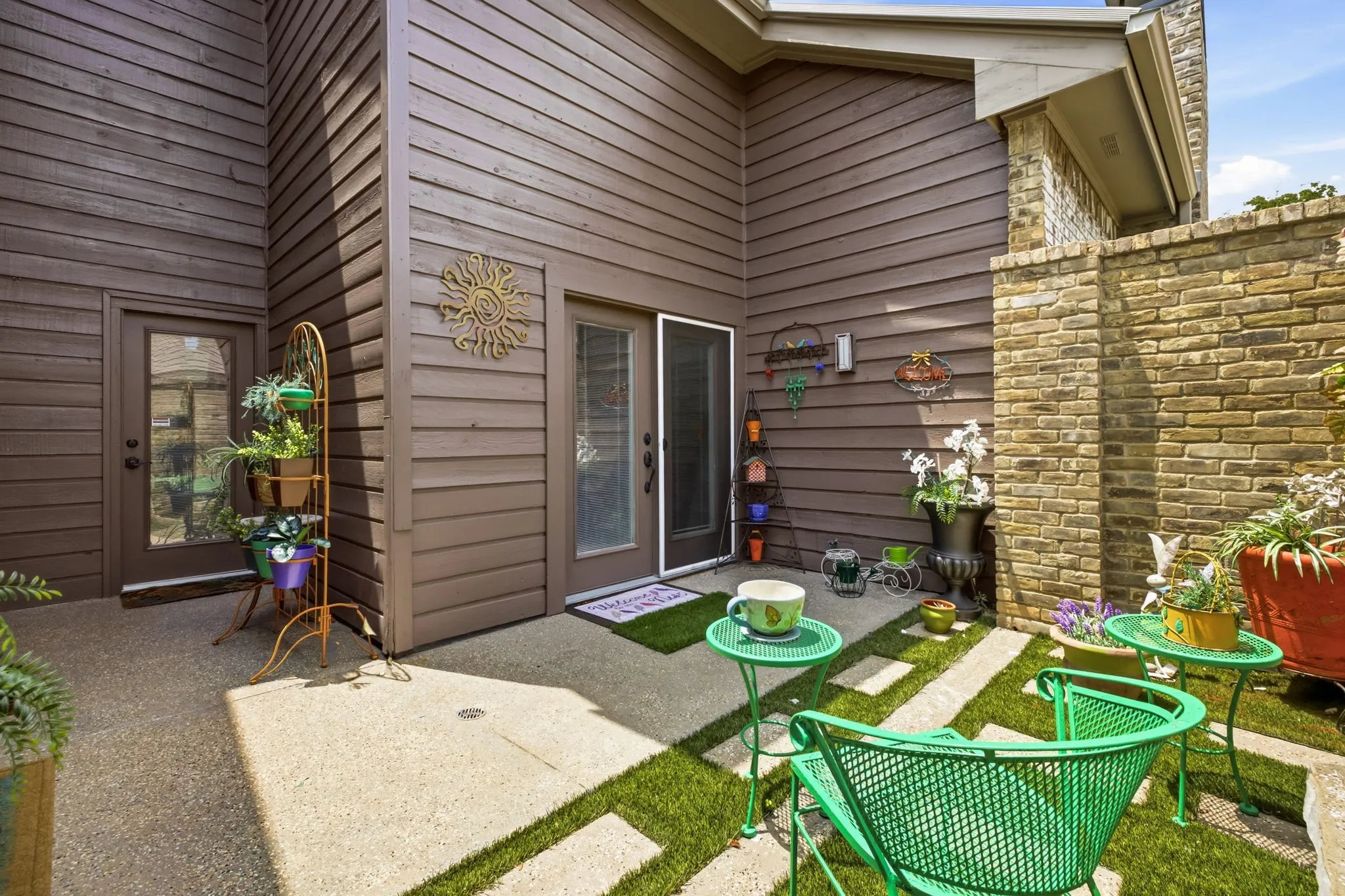Single Family Residence For Sale in Dallas County , 5718 Over Downs Drive, Dallas, Texas 75230, 3 Bedroom, 3 Bathroom, 2 Garage spaces, 2,476 Sqft, built in 1980, mls#21302635, Real Estate Agent in Dallas, Homes For Sale in Dallas county, Homes For Sale in Dallas, Realtor in Dallas Texas, Real Estate Brokerage Independent Realty Texas, Luminita Cordes Realtor