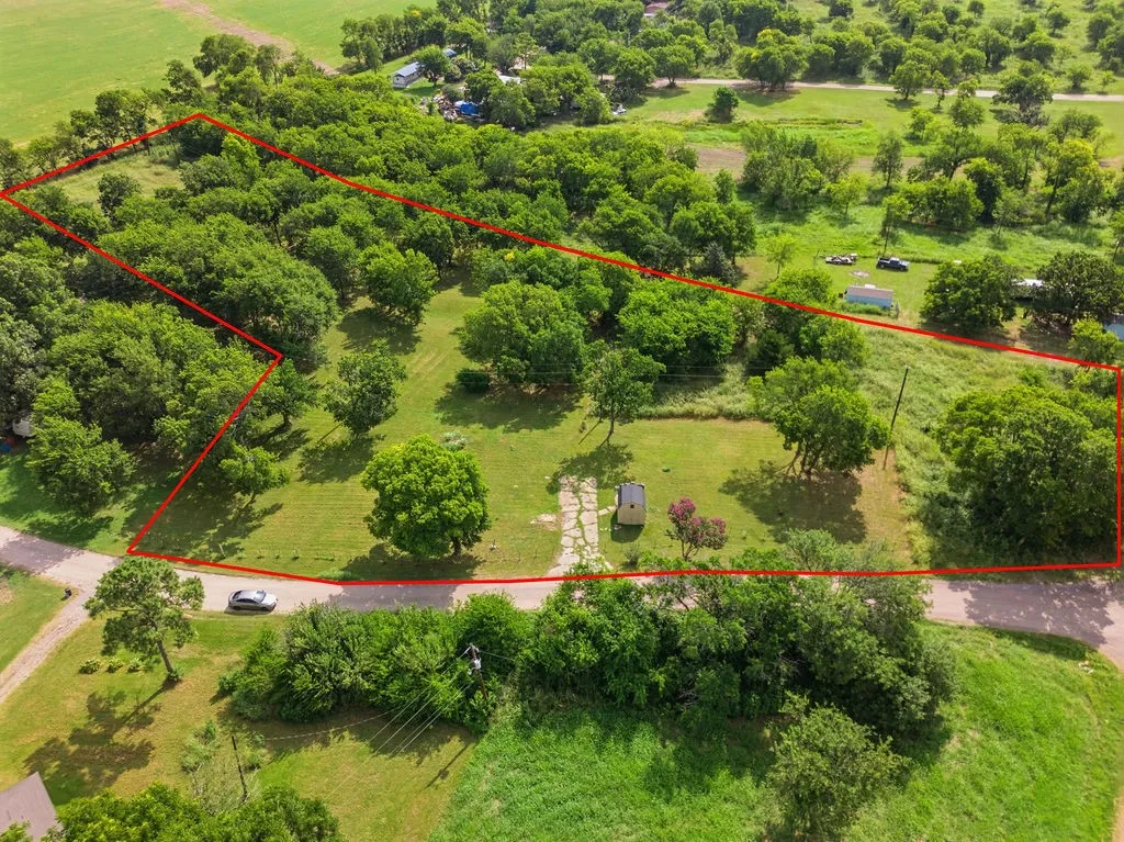 Improved Land For Sale in Hunt County , 7854 Lake View Drive, Lone Oak, Texas 75453, 0, 0, Garage spaces, 0 Sqft, built in 0, mls#21329876, Real Estate Agent in Lone Oak, Homes For Sale in Hunt county, Homes For Sale in Lone Oak, Realtor in Lone Oak Texas, Real Estate Brokerage Independent Realty Texas, Luminita Cordes Realtor