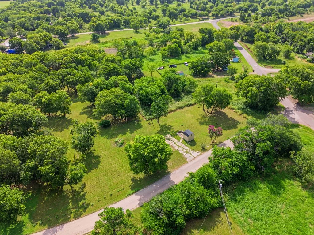 Improved Land For Sale in Hunt County , 7854 Lake View Drive, Lone Oak, Texas 75453, 0, 0, Garage spaces, 0 Sqft, built in 0, mls#21329876, Real Estate Agent in Lone Oak, Homes For Sale in Hunt county, Homes For Sale in Lone Oak, Realtor in Lone Oak Texas, Real Estate Brokerage Independent Realty Texas, Luminita Cordes Realtor