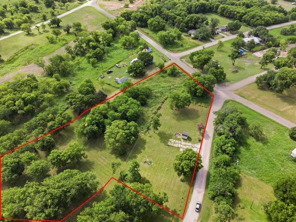 Improved Land For Sale in Hunt County , 7854 Lake View Drive, Lone Oak, Texas 75453, 0, 0, Garage spaces, 0 Sqft, built in 0, mls#21329876, Real Estate Agent in Lone Oak, Homes For Sale in Hunt county, Homes For Sale in Lone Oak, Realtor in Lone Oak Texas, Real Estate Brokerage Independent Realty Texas, Luminita Cordes Realtor