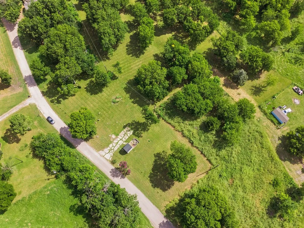 Improved Land For Sale in Hunt County , 7854 Lake View Drive, Lone Oak, Texas 75453, 0, 0, Garage spaces, 0 Sqft, built in 0, mls#21329876, Real Estate Agent in Lone Oak, Homes For Sale in Hunt county, Homes For Sale in Lone Oak, Realtor in Lone Oak Texas, Real Estate Brokerage Independent Realty Texas, Luminita Cordes Realtor