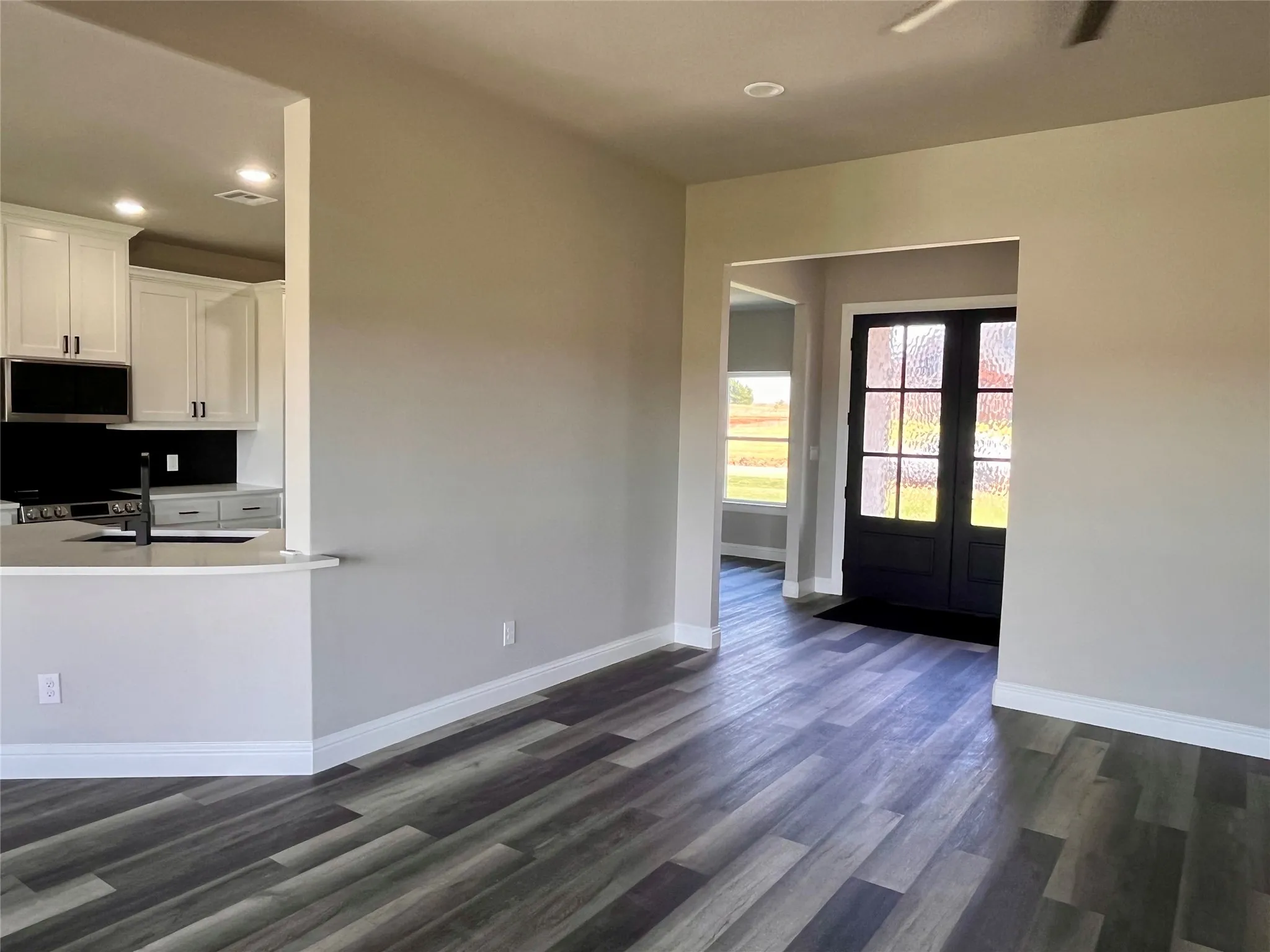 Single Family Residence For Sale in Grayson County , 1404 Dixie Estates Way, Whitesboro, Texas 76273, 5 Bedroom, 3 Bathroom, 2 Garage spaces, 2,720 Sqft, built in 2024, mls#21329926, Real Estate Agent in Whitesboro, Homes For Sale in Grayson county, Homes For Sale in Whitesboro, Realtor in Whitesboro Texas, Real Estate Brokerage Independent Realty Texas, Luminita Cordes Realtor