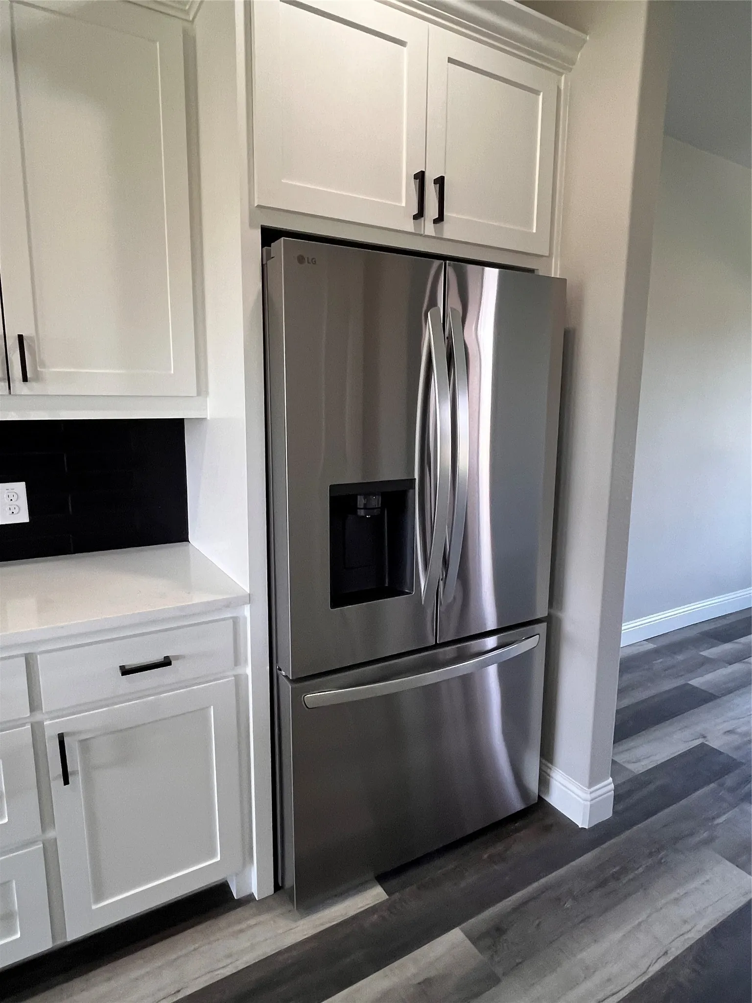 Single Family Residence For Sale in Grayson County , 1404 Dixie Estates Way, Whitesboro, Texas 76273, 5 Bedroom, 3 Bathroom, 2 Garage spaces, 2,720 Sqft, built in 2024, mls#21329926, Real Estate Agent in Whitesboro, Homes For Sale in Grayson county, Homes For Sale in Whitesboro, Realtor in Whitesboro Texas, Real Estate Brokerage Independent Realty Texas, Luminita Cordes Realtor