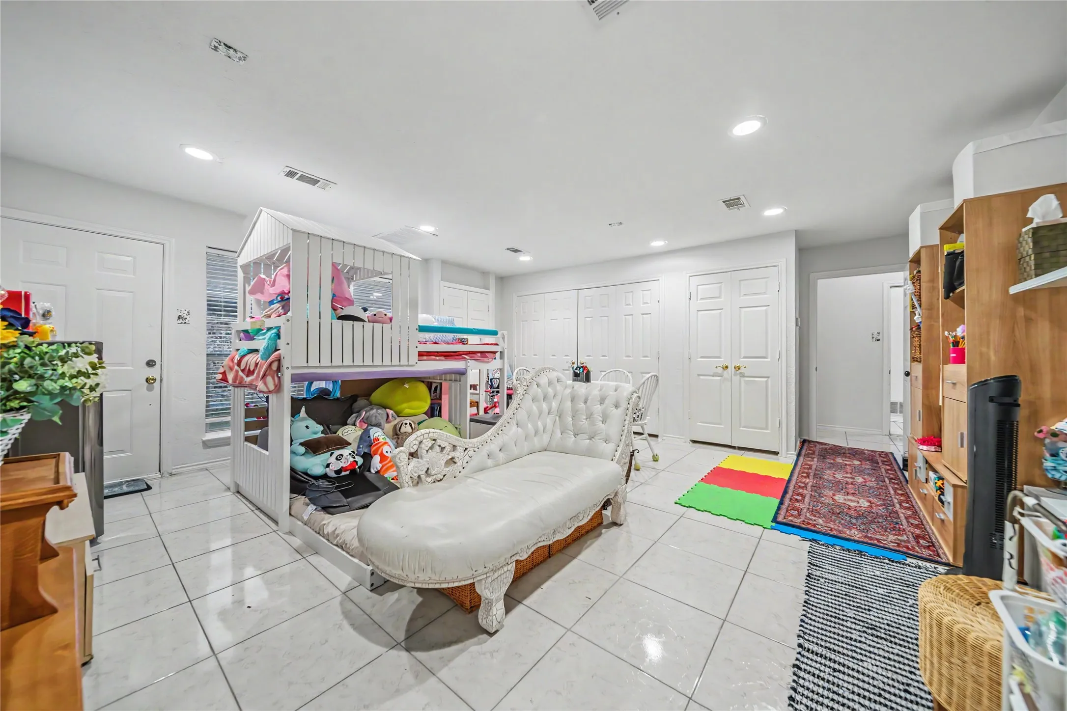 Bonus room has access to patio.