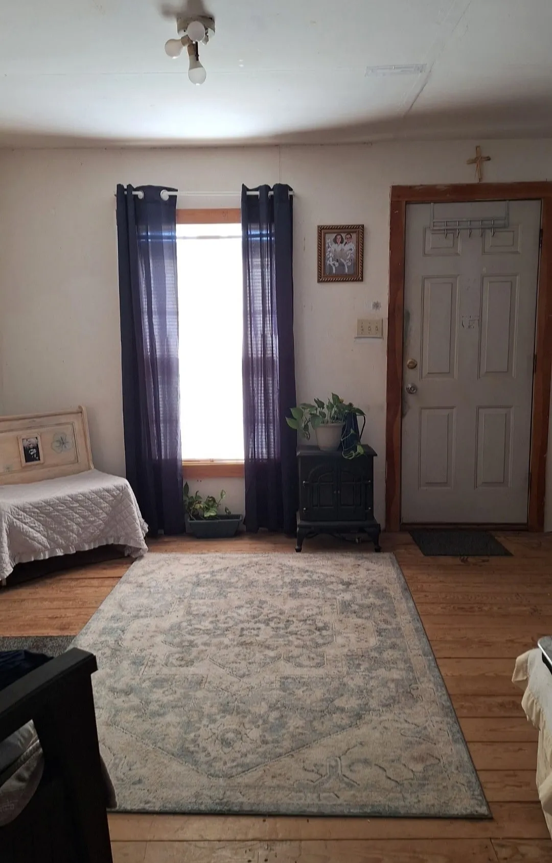 Single Family Residence For Sale in Andrews County , 306 5th Street, Andrews, Texas 79714, 1 Bedroom, 1 Bathroom, Garage spaces, 696 Sqft, built in 1955, mls#21329906, Real Estate Agent in Andrews, Homes For Sale in Andrews county, Homes For Sale in Andrews, Realtor in Andrews Texas, Real Estate Brokerage Independent Realty Texas, Luminita Cordes Realtor