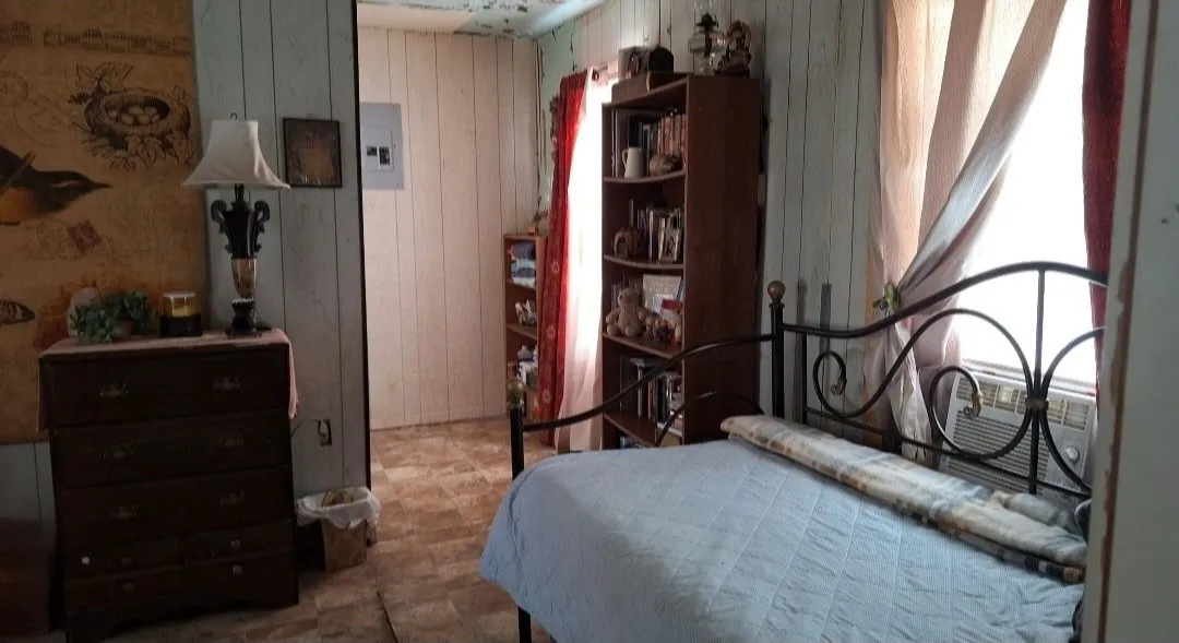 Single Family Residence For Sale in Andrews County , 306 5th Street, Andrews, Texas 79714, 1 Bedroom, 1 Bathroom, Garage spaces, 696 Sqft, built in 1955, mls#21329906, Real Estate Agent in Andrews, Homes For Sale in Andrews county, Homes For Sale in Andrews, Realtor in Andrews Texas, Real Estate Brokerage Independent Realty Texas, Luminita Cordes Realtor