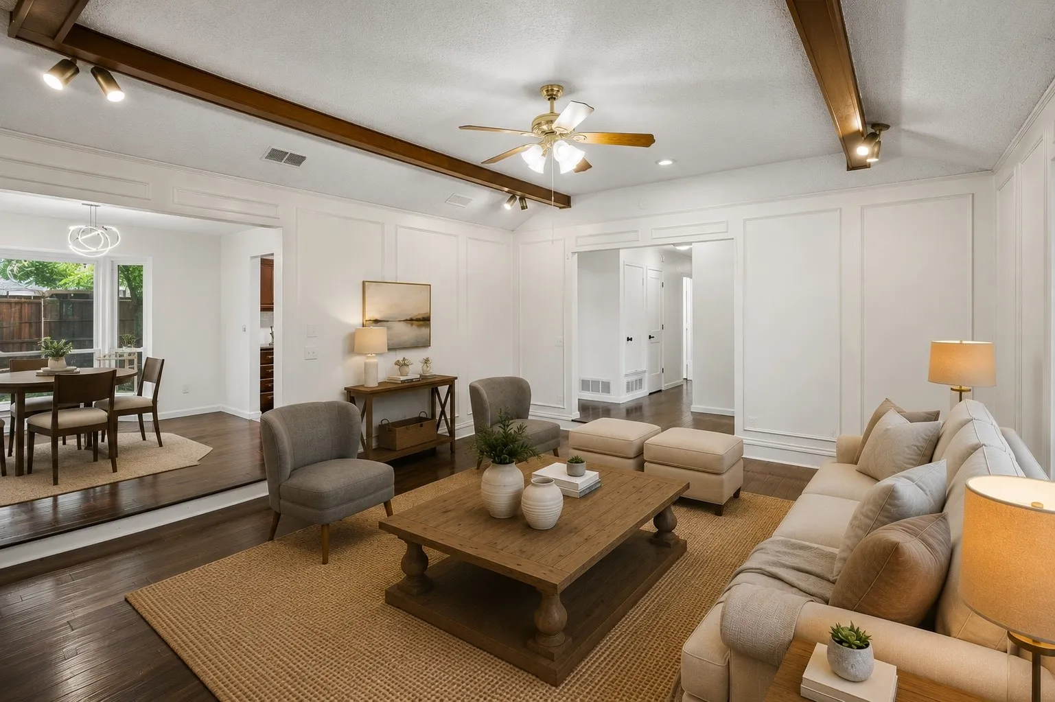 An open flow between the family room, dining area and kitchen supports comfortable everyday living and easy entertaining.
Virtually Staged -- original image may have been altered by AI.
