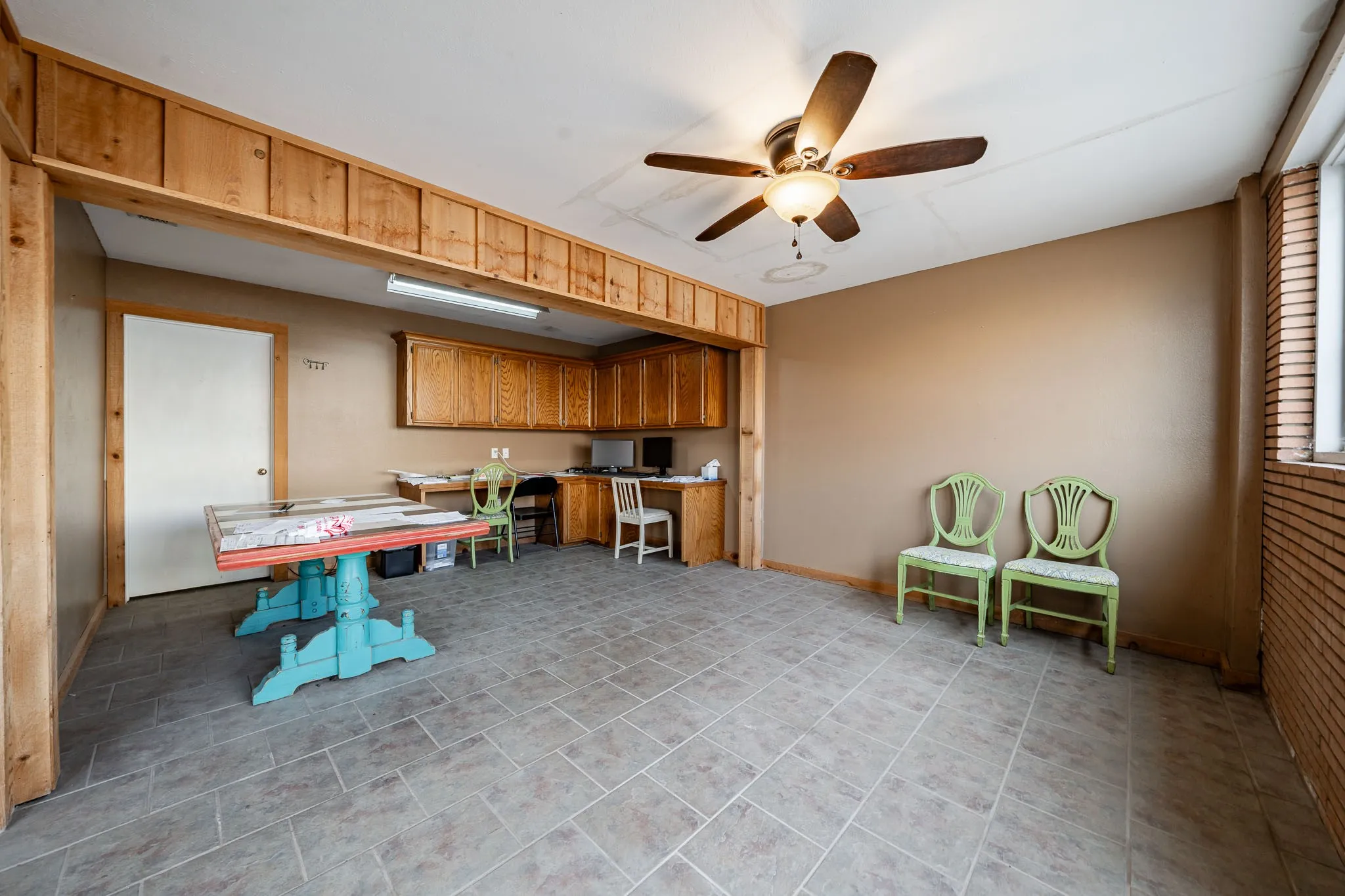Office For Sale in Jones County , 1231 Commercial Street, Anson, Texas 79501, 0, 0, Garage spaces, 0 Sqft, built in 1940, mls#21329902, Real Estate Agent in Anson, Homes For Sale in Jones county, Homes For Sale in Anson, Realtor in Anson Texas, Real Estate Brokerage Independent Realty Texas, Luminita Cordes Realtor