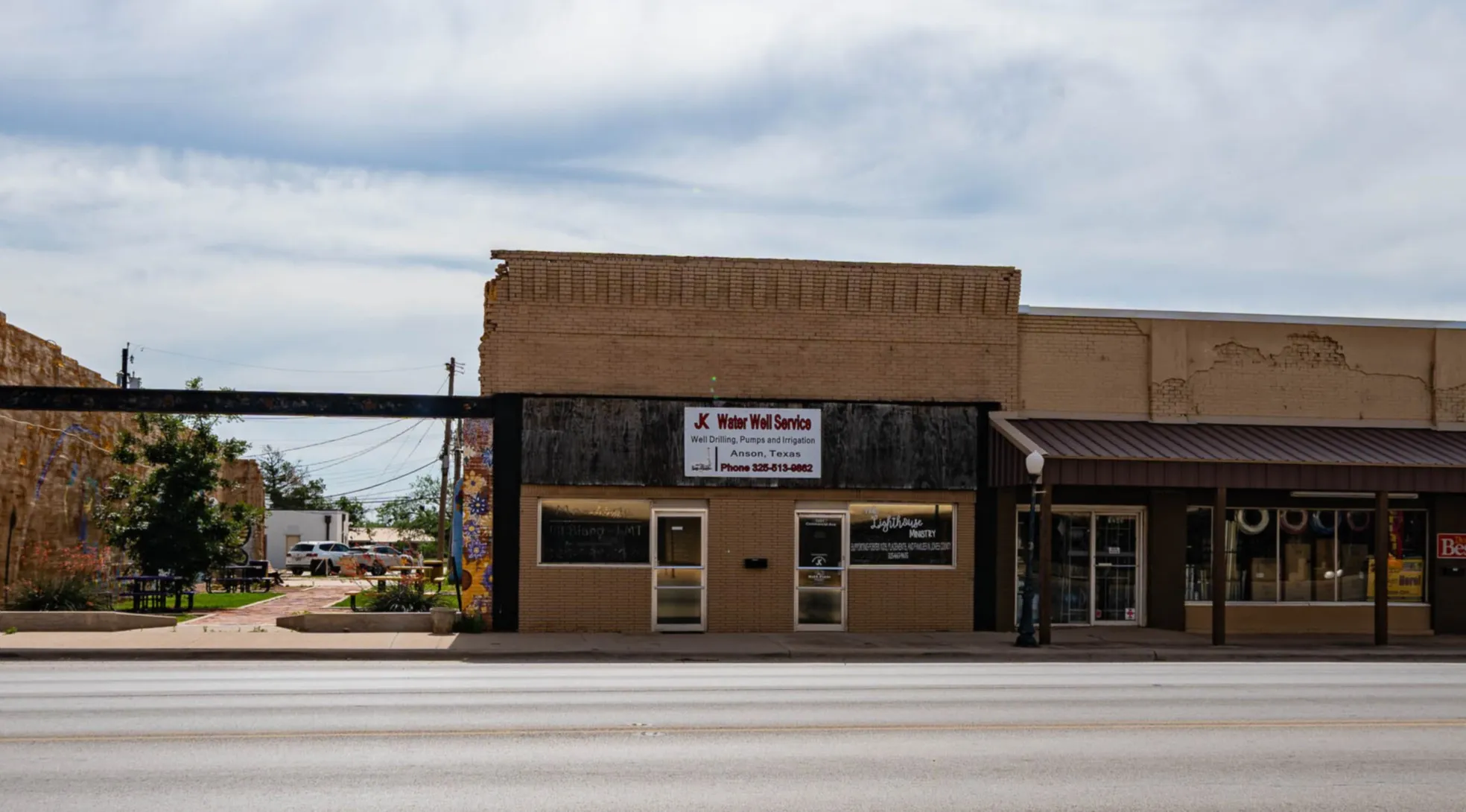 Office For Sale in Jones County , 1231 Commercial Street, Anson, Texas 79501, 0, 0, Garage spaces, 0 Sqft, built in 1940, mls#21329902, Real Estate Agent in Anson, Homes For Sale in Jones county, Homes For Sale in Anson, Realtor in Anson Texas, Real Estate Brokerage Independent Realty Texas, Luminita Cordes Realtor