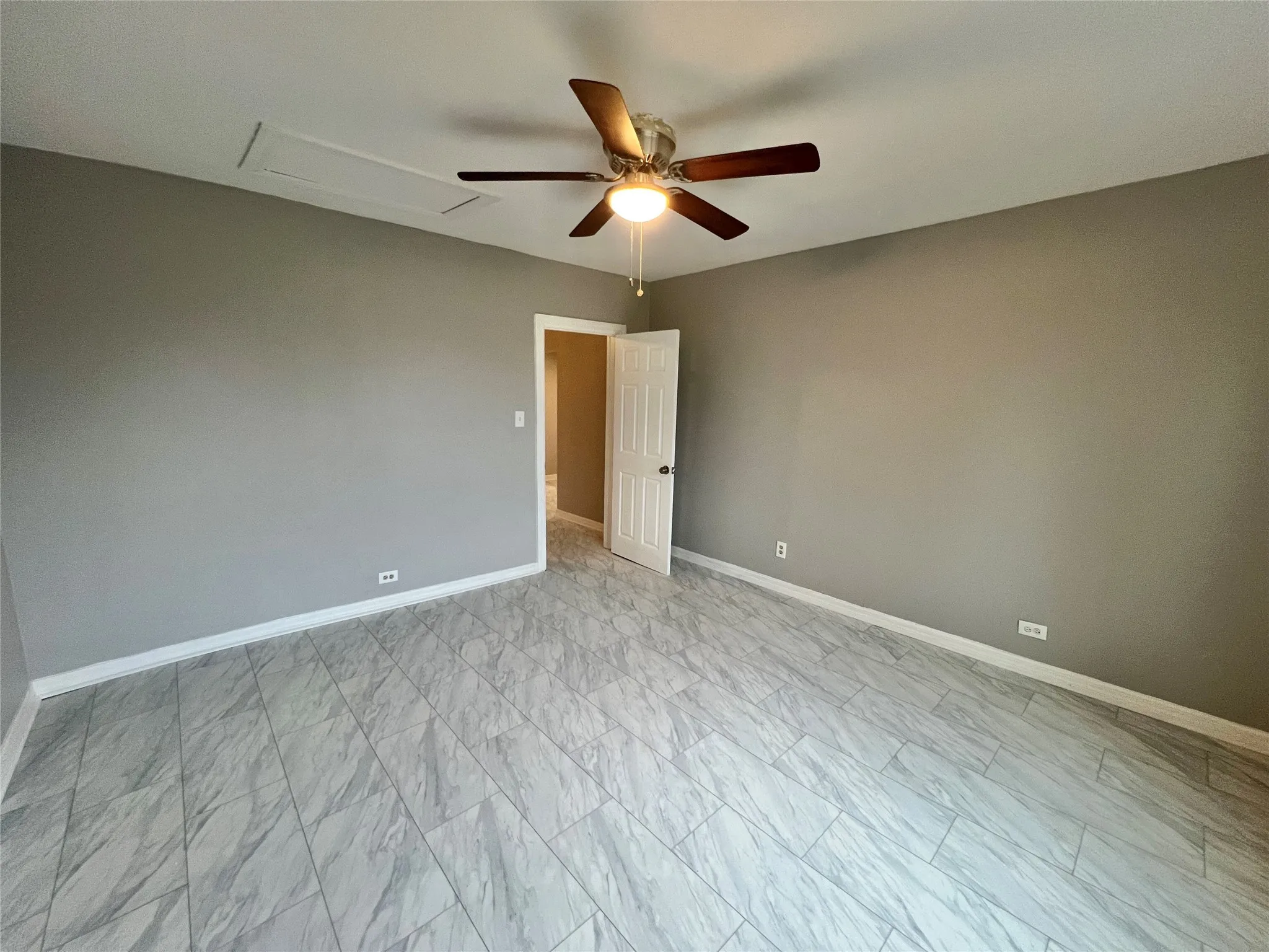 Duplex For Sale in Grayson County , 510 W Gandy Street, Denison, Texas 75020, 4 Bedrooms, 2 Bathrooms, Garage spaces, 0 Sqft, built in 1905, Price $320,000, mls#21329910, Real Estate Agent in Denison, Homes For Sale in Grayson county, Homes For Sale in Denison, Realtor in Denison Texas, Real Estate Brokerage Independent Realty Texas, Luminita Cordes Realtor