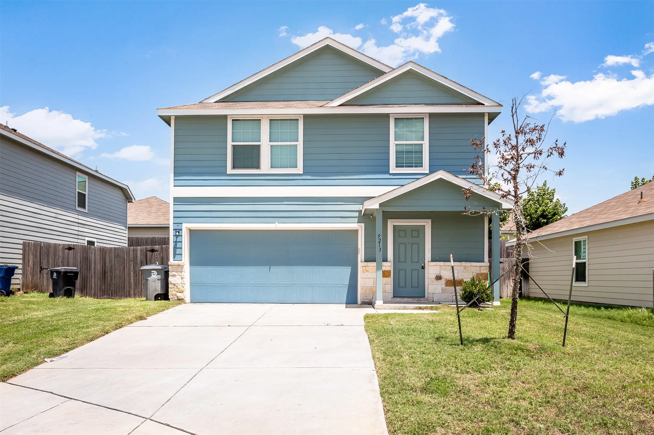 Single Family Residence For Rent in Dallas County , 9213 Marilyn Place, Dallas, Texas 75227, 4 Bedroom, 3 Bathroom, 2 Garage spaces, 1,940 Sqft, built in 2021, mls#21324258, Real Estate Agent in Dallas, Homes For Rent in Dallas county, Homes For Rent in Dallas, Realtor in Dallas Texas, Real Estate Brokerage Independent Realty Texas, Luminita Cordes Realtor