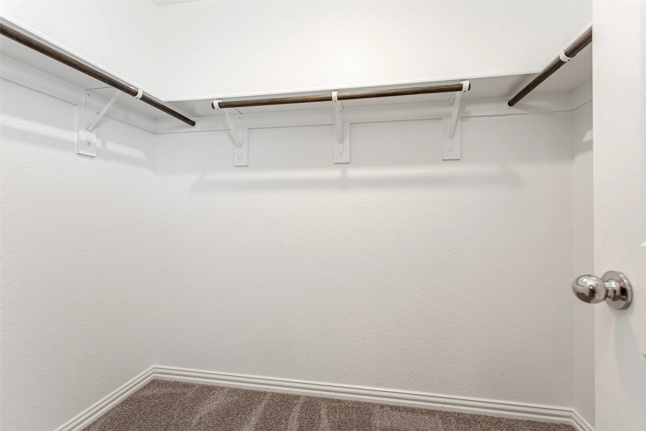 Single Family Residence For Rent in Dallas County , 9213 Marilyn Place, Dallas, Texas 75227, 4 Bedroom, 3 Bathroom, 2 Garage spaces, 1,940 Sqft, built in 2021, mls#21324258, Real Estate Agent in Dallas, Homes For Rent in Dallas county, Homes For Rent in Dallas, Realtor in Dallas Texas, Real Estate Brokerage Independent Realty Texas, Luminita Cordes Realtor