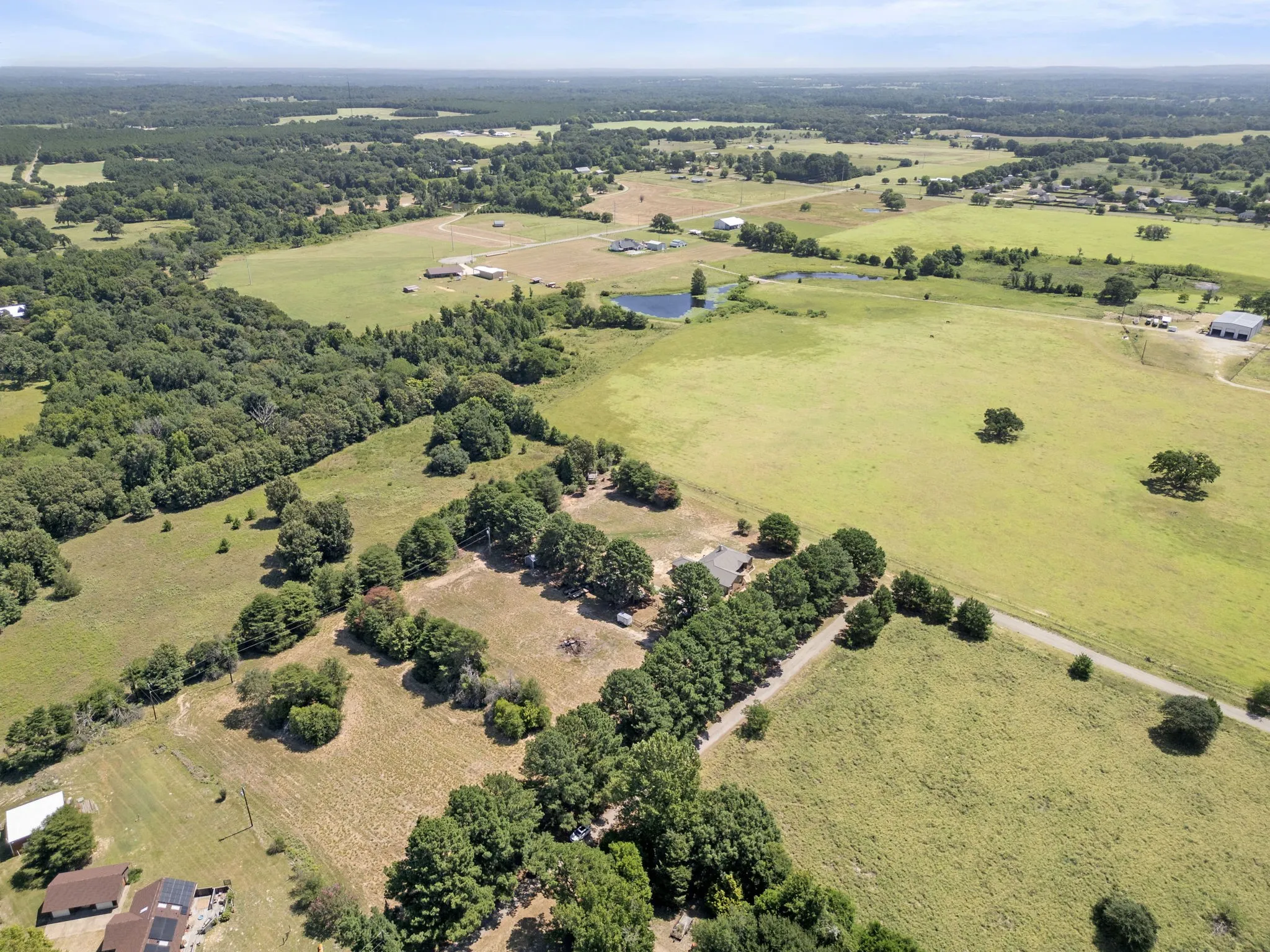 Single Family Residence For Sale in Henderson County , 5337 Dusty Road, Athens, Texas 75752, 4 Bedroom, 3 Bathroom, 1 Garage spaces, 2,561 Sqft, built in 2018, mls#21318382, Real Estate Agent in Athens, Homes For Sale in Henderson county, Homes For Sale in Athens, Realtor in Athens Texas, Real Estate Brokerage Independent Realty Texas, Luminita Cordes Realtor