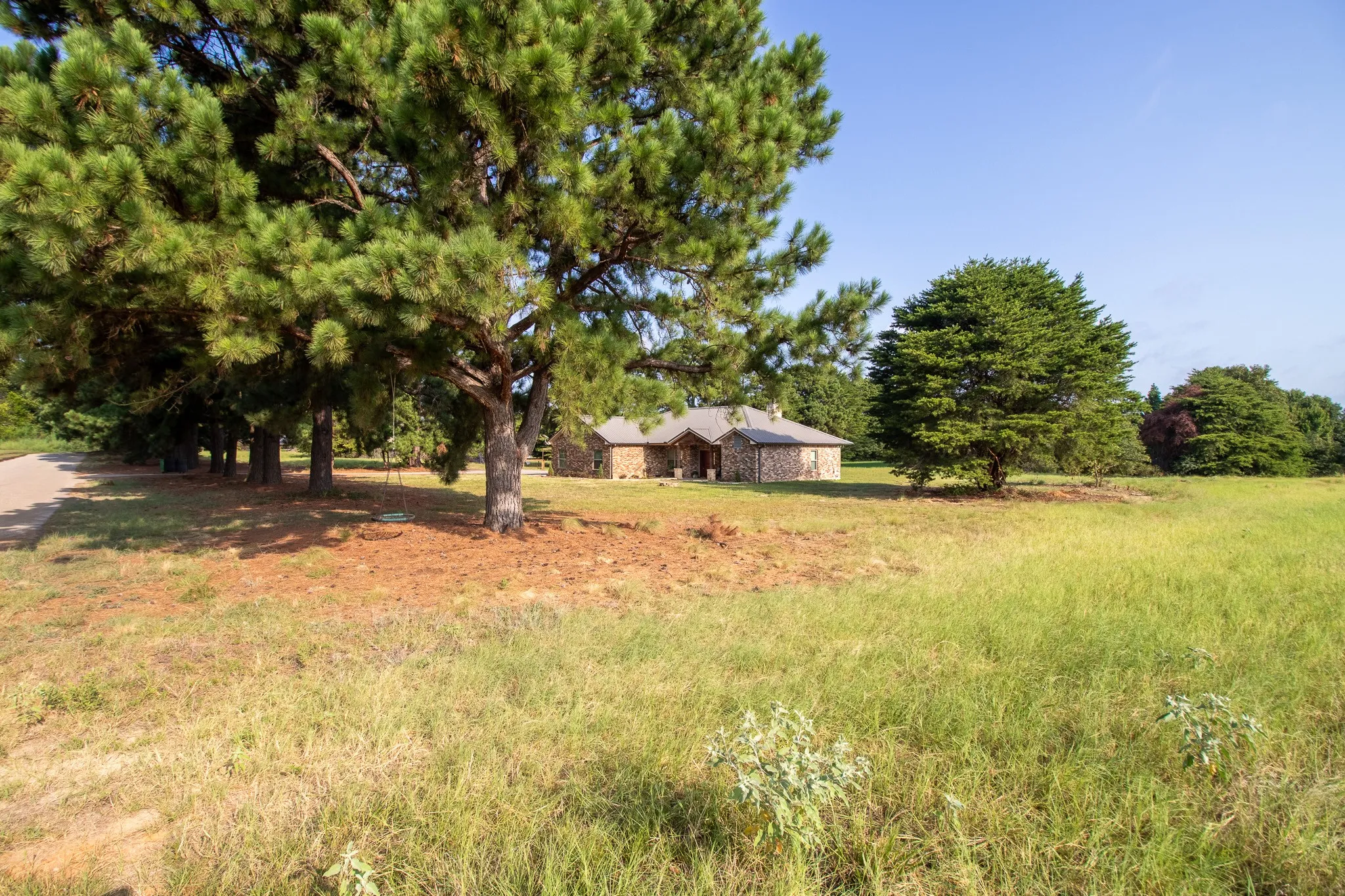 Single Family Residence For Sale in Henderson County , 5337 Dusty Road, Athens, Texas 75752, 4 Bedroom, 3 Bathroom, 1 Garage spaces, 2,561 Sqft, built in 2018, mls#21318382, Real Estate Agent in Athens, Homes For Sale in Henderson county, Homes For Sale in Athens, Realtor in Athens Texas, Real Estate Brokerage Independent Realty Texas, Luminita Cordes Realtor