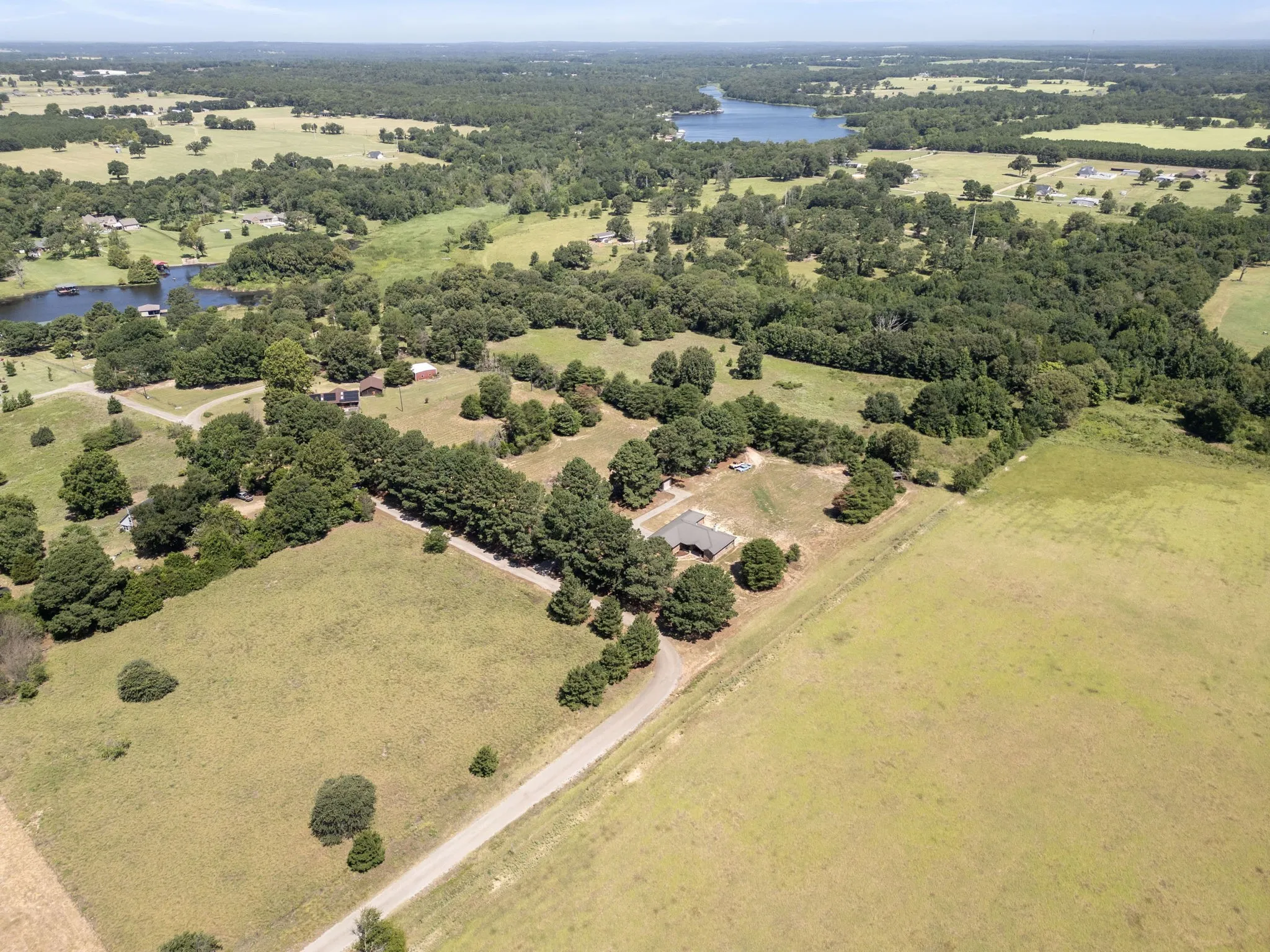Single Family Residence For Sale in Henderson County , 5337 Dusty Road, Athens, Texas 75752, 4 Bedroom, 3 Bathroom, 1 Garage spaces, 2,561 Sqft, built in 2018, mls#21318382, Real Estate Agent in Athens, Homes For Sale in Henderson county, Homes For Sale in Athens, Realtor in Athens Texas, Real Estate Brokerage Independent Realty Texas, Luminita Cordes Realtor