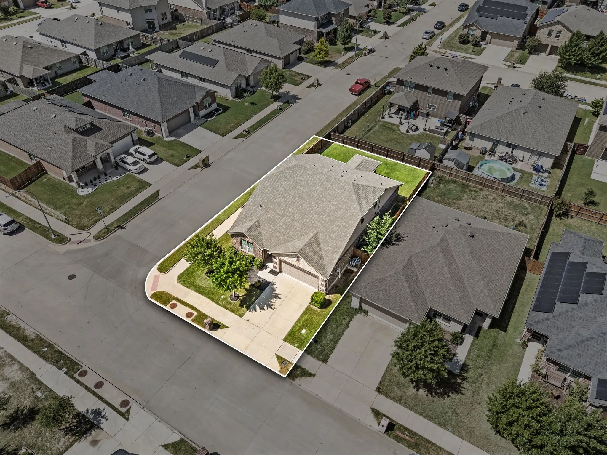 Single Family Residence For Sale in Tarrant County , 3120 Coyote Canyon Trail, Fort Worth, Texas 76108, 4 Bedroom, 3 Bathroom, 2 Garage spaces, 2,635 Sqft, built in 2017, mls#21329884, Real Estate Agent in Fort Worth, Homes For Sale in Tarrant county, Homes For Sale in Fort Worth, Realtor in Fort Worth Texas, Real Estate Brokerage Independent Realty Texas, Luminita Cordes Realtor