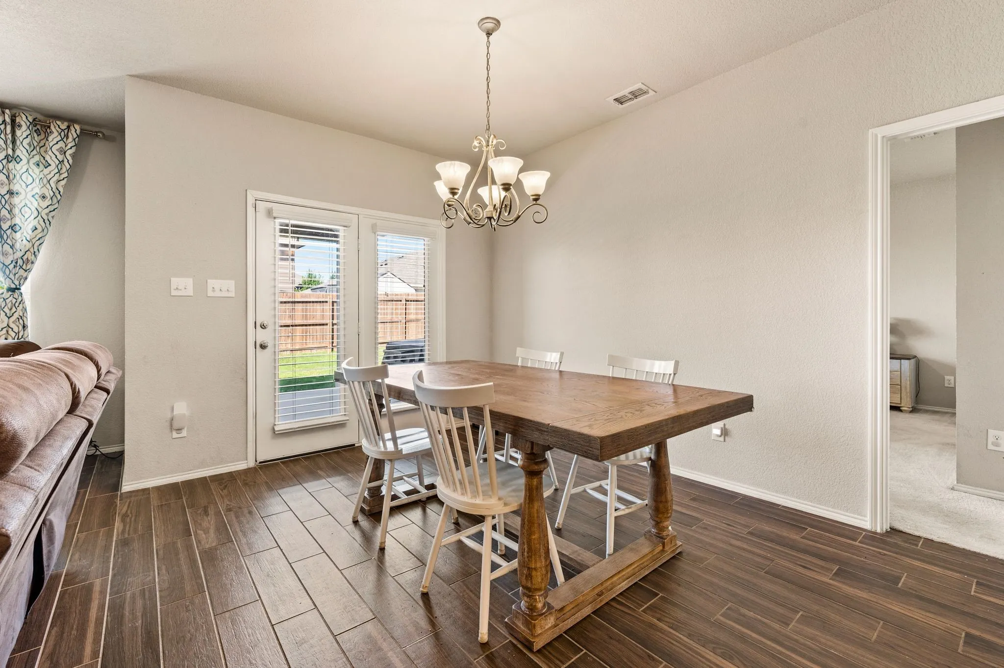 Single Family Residence For Sale in Tarrant County , 3120 Coyote Canyon Trail, Fort Worth, Texas 76108, 4 Bedroom, 3 Bathroom, 2 Garage spaces, 2,635 Sqft, built in 2017, mls#21329884, Real Estate Agent in Fort Worth, Homes For Sale in Tarrant county, Homes For Sale in Fort Worth, Realtor in Fort Worth Texas, Real Estate Brokerage Independent Realty Texas, Luminita Cordes Realtor