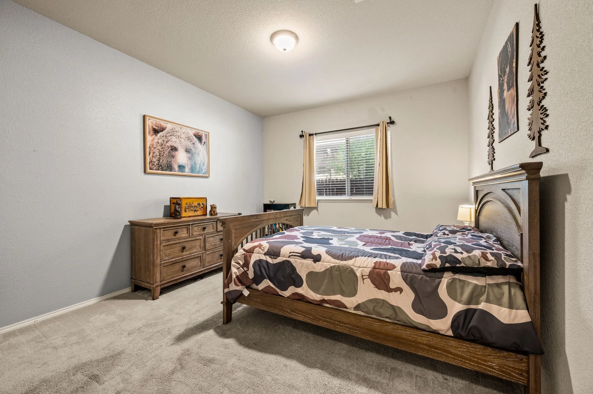 Single Family Residence For Sale in Tarrant County , 3120 Coyote Canyon Trail, Fort Worth, Texas 76108, 4 Bedroom, 3 Bathroom, 2 Garage spaces, 2,635 Sqft, built in 2017, mls#21329884, Real Estate Agent in Fort Worth, Homes For Sale in Tarrant county, Homes For Sale in Fort Worth, Realtor in Fort Worth Texas, Real Estate Brokerage Independent Realty Texas, Luminita Cordes Realtor