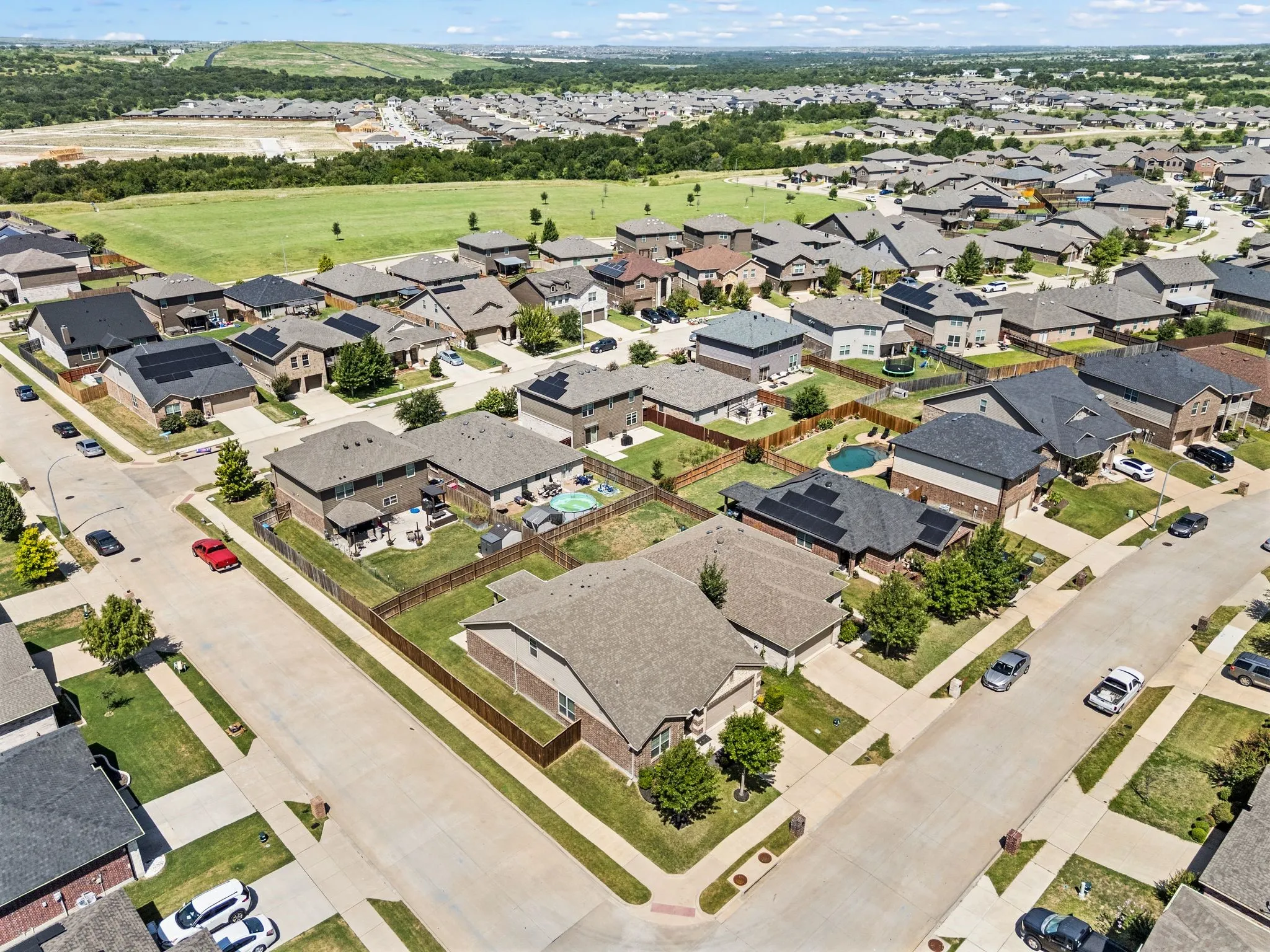 Single Family Residence For Sale in Tarrant County , 3120 Coyote Canyon Trail, Fort Worth, Texas 76108, 4 Bedroom, 3 Bathroom, 2 Garage spaces, 2,635 Sqft, built in 2017, mls#21329884, Real Estate Agent in Fort Worth, Homes For Sale in Tarrant county, Homes For Sale in Fort Worth, Realtor in Fort Worth Texas, Real Estate Brokerage Independent Realty Texas, Luminita Cordes Realtor