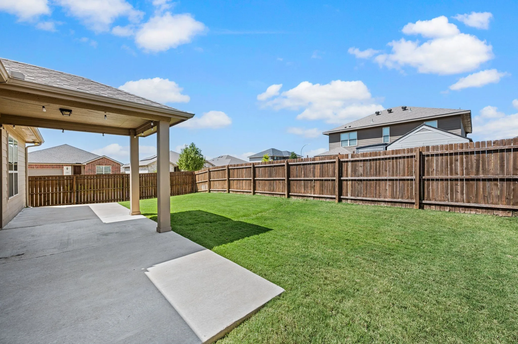 Single Family Residence For Sale in Tarrant County , 3120 Coyote Canyon Trail, Fort Worth, Texas 76108, 4 Bedroom, 3 Bathroom, 2 Garage spaces, 2,635 Sqft, built in 2017, mls#21329884, Real Estate Agent in Fort Worth, Homes For Sale in Tarrant county, Homes For Sale in Fort Worth, Realtor in Fort Worth Texas, Real Estate Brokerage Independent Realty Texas, Luminita Cordes Realtor