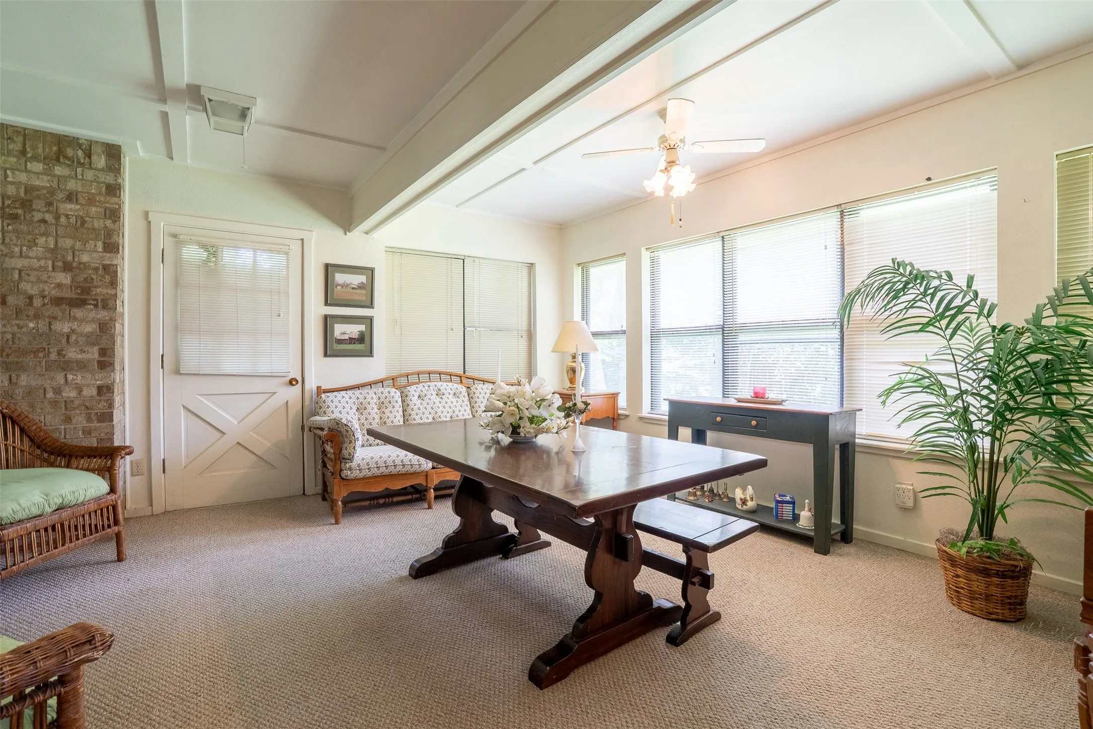Single Family Residence For Sale in Johnson County , 1501 Westhill Terrace, Cleburne, Texas 76033, 3 Bedroom, 2 Bathroom, 2 Garage spaces, 1,843 Sqft, built in 1984, mls#21328868, Real Estate Agent in Cleburne, Homes For Sale in Johnson county, Homes For Sale in Cleburne, Realtor in Cleburne Texas, Real Estate Brokerage Independent Realty Texas, Luminita Cordes Realtor