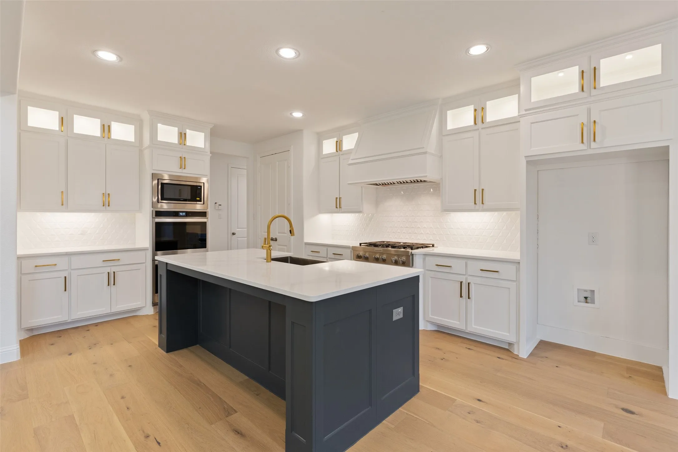 Single Family Residence For Rent in Collin County , 2380 Rainforest Drive, Prosper, Texas 75078, 5 Bedroom, 4 Bathroom, 3 Garage spaces, 3,253 Sqft, built in 2021, mls#21326403, Real Estate Agent in Prosper, Homes For Rent in Collin county, Homes For Rent in Prosper, Realtor in Prosper Texas, Real Estate Brokerage Independent Realty Texas, Luminita Cordes Realtor