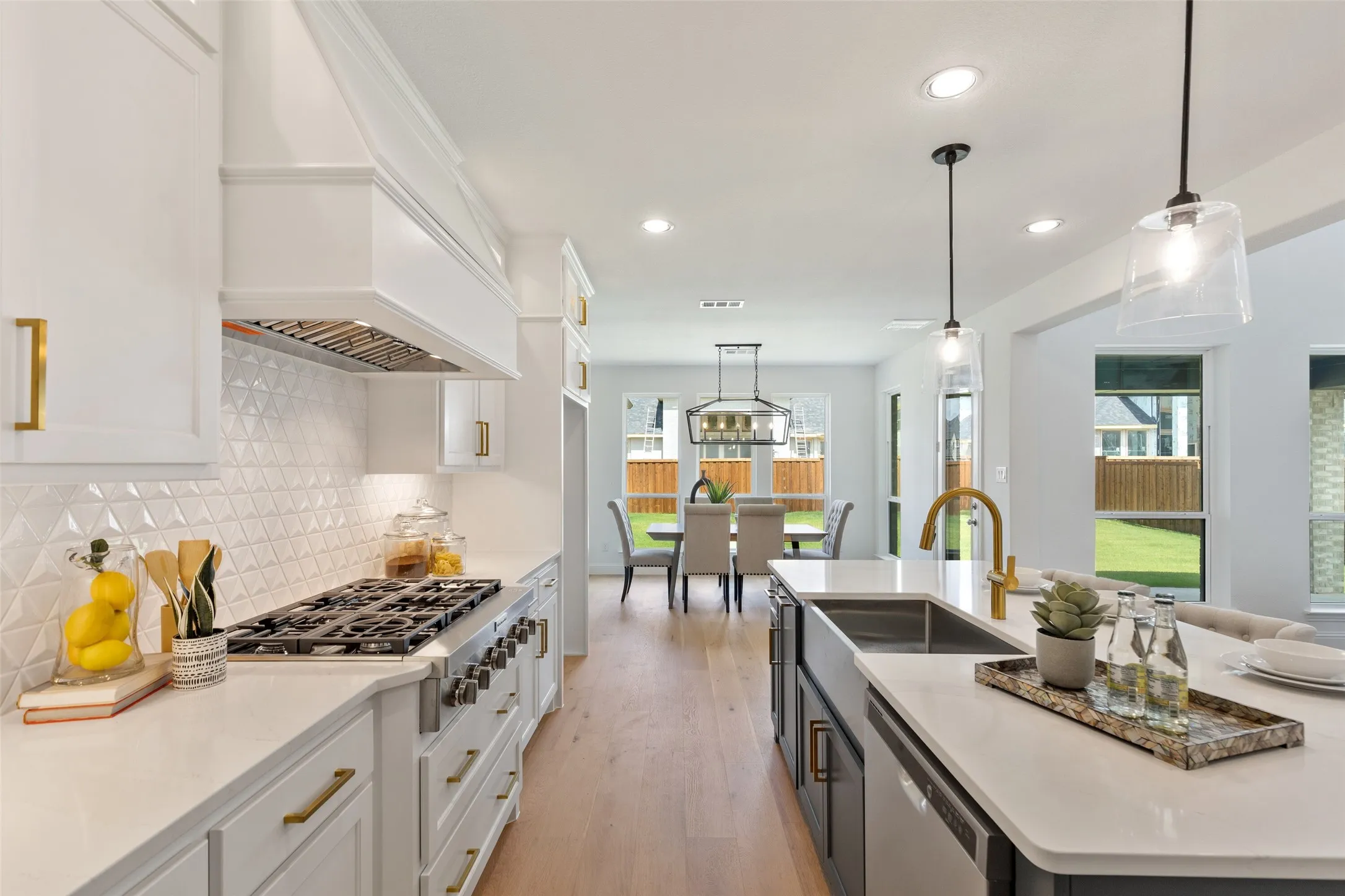 Single Family Residence For Rent in Collin County , 2380 Rainforest Drive, Prosper, Texas 75078, 5 Bedroom, 4 Bathroom, 3 Garage spaces, 3,253 Sqft, built in 2021, mls#21326403, Real Estate Agent in Prosper, Homes For Rent in Collin county, Homes For Rent in Prosper, Realtor in Prosper Texas, Real Estate Brokerage Independent Realty Texas, Luminita Cordes Realtor