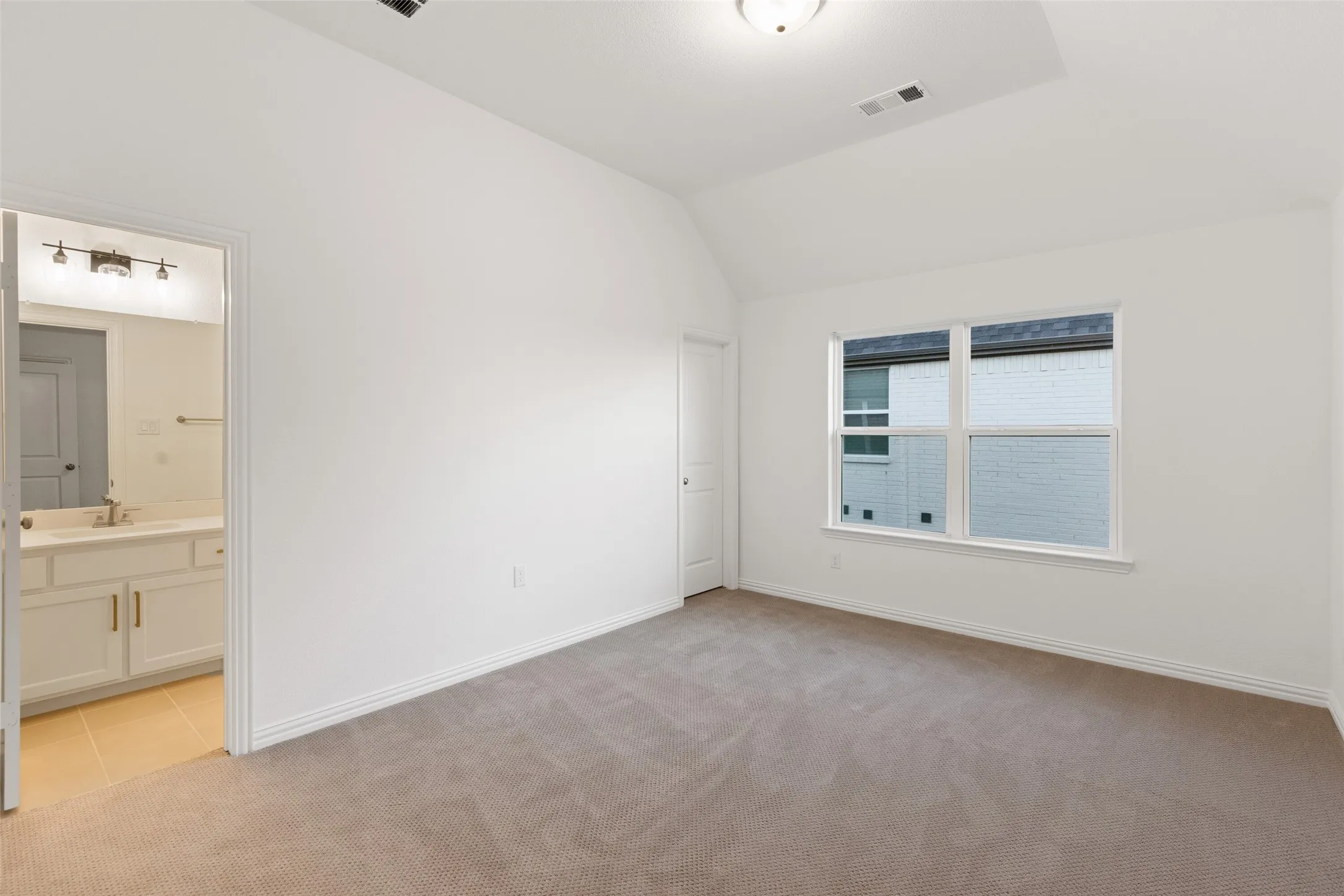 Single Family Residence For Rent in Collin County , 2380 Rainforest Drive, Prosper, Texas 75078, 5 Bedroom, 4 Bathroom, 3 Garage spaces, 3,253 Sqft, built in 2021, mls#21326403, Real Estate Agent in Prosper, Homes For Rent in Collin county, Homes For Rent in Prosper, Realtor in Prosper Texas, Real Estate Brokerage Independent Realty Texas, Luminita Cordes Realtor