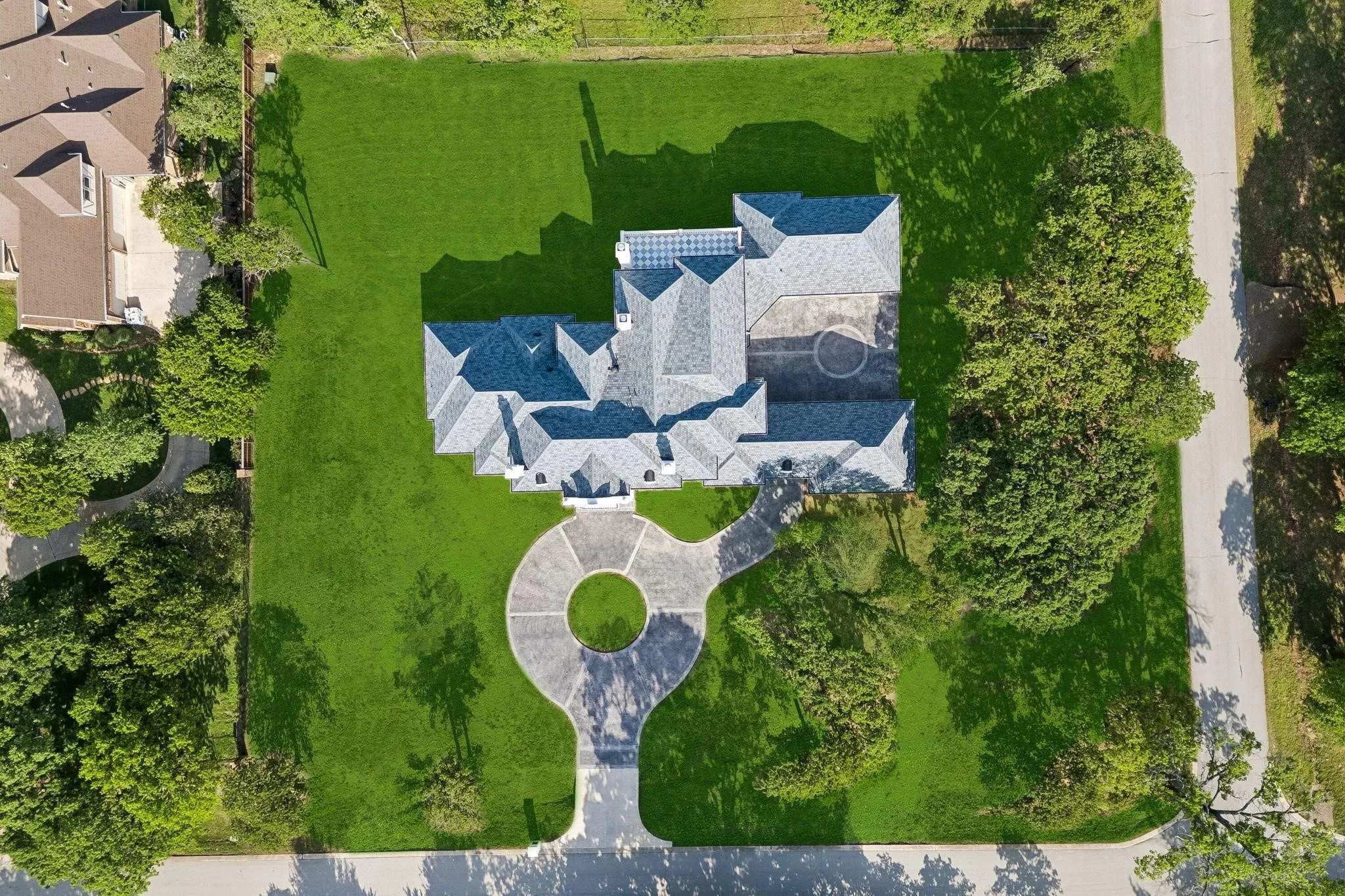 Single Family Residence For Sale in Tarrant County , 2003 Morgan Road, Southlake, Texas 76092, 5 Bedroom, 6 Bathroom, 4 Garage spaces, 6,724 Sqft, built in 2025, mls#21329942, Real Estate Agent in Southlake, Homes For Sale in Tarrant county, Homes For Sale in Southlake, Realtor in Southlake Texas, Real Estate Brokerage Independent Realty Texas, Luminita Cordes Realtor
