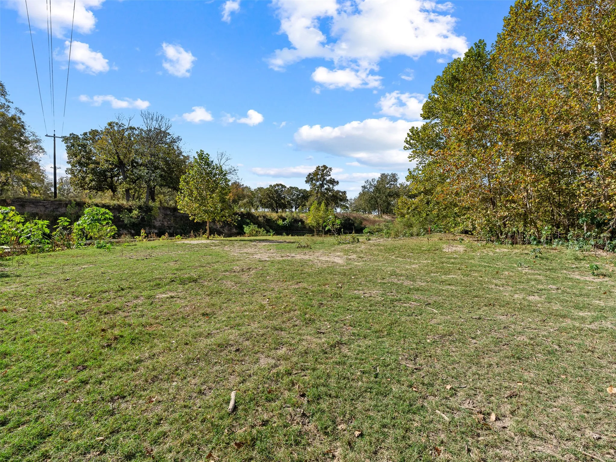 Unimproved Land For Sale in Guadalupe County , Tract 2 US Hwy 90 Alt, Seguin, Texas 78155, 0, 0, Garage spaces, 0 Sqft, built in 0, mls#21329978, Real Estate Agent in Seguin, Homes For Sale in Guadalupe county, Homes For Sale in Seguin, Realtor in Seguin Texas, Real Estate Brokerage Independent Realty Texas, Luminita Cordes Realtor