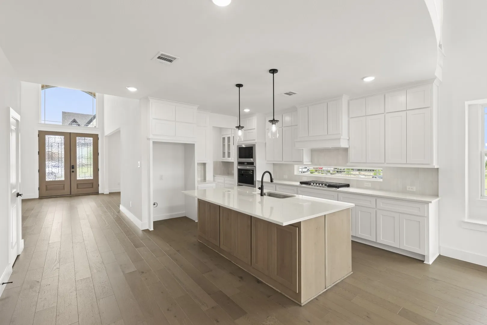 14. 8501 Cross Timber - Kitchen (2)