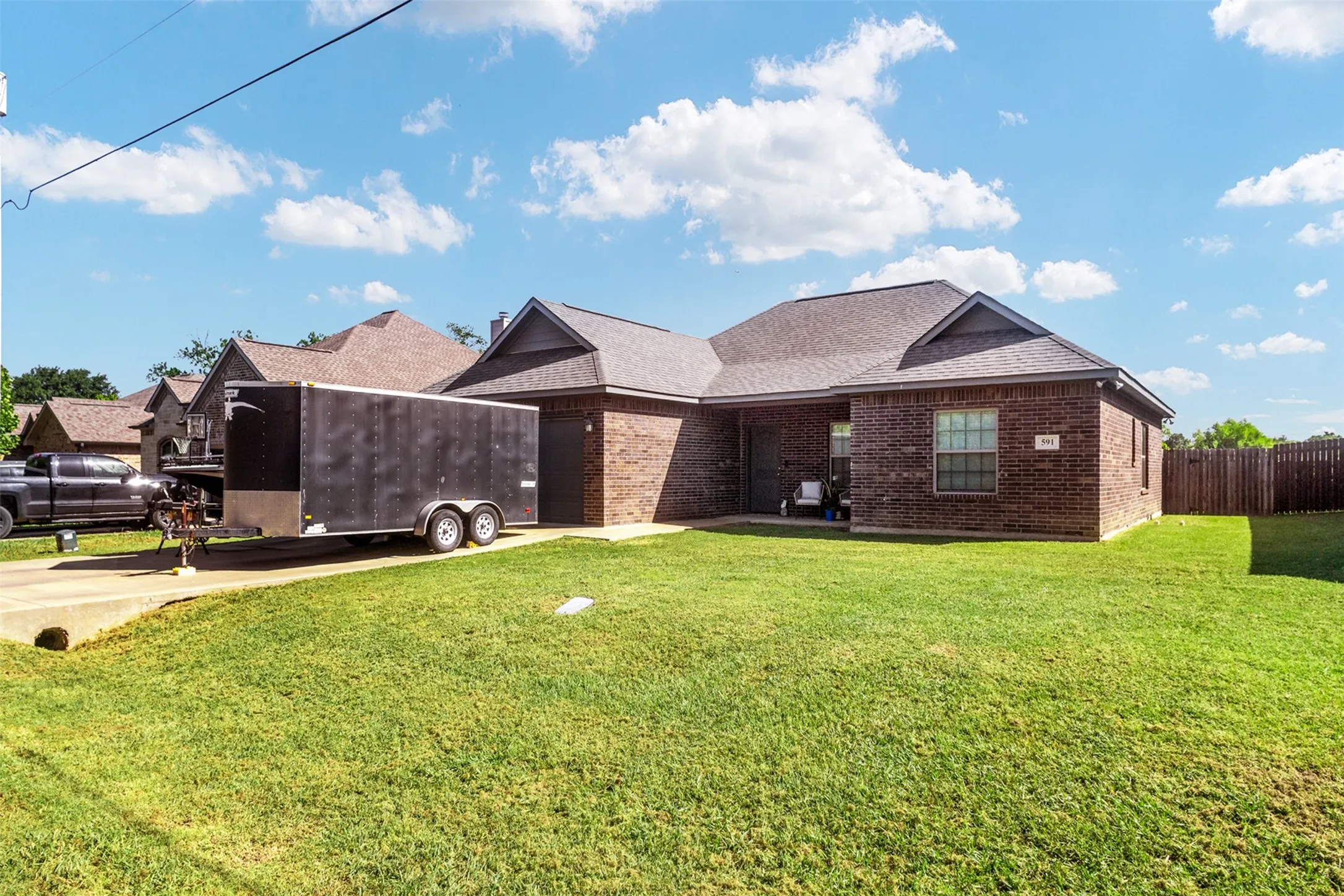 Single Family Residence For Sale in Kaufman County , 591 E Eubank Street, Mabank, Texas 75147, 3 Bedroom, 2 Bathroom, 2 Garage spaces, 1,559 Sqft, built in 2020, mls#21330010, Real Estate Agent in Mabank, Homes For Sale in Kaufman county, Homes For Sale in Mabank, Realtor in Mabank Texas, Real Estate Brokerage Independent Realty Texas, Luminita Cordes Realtor