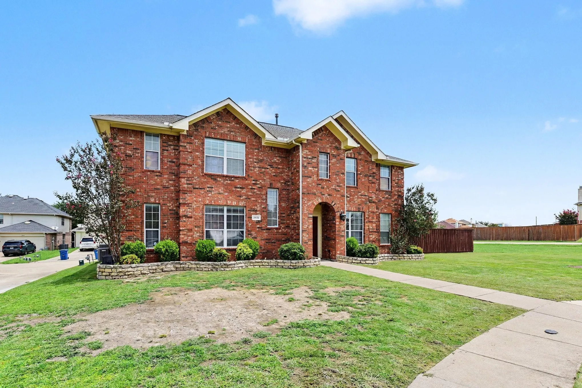 Single Family Residence For Sale in Rockwall County , 2932 Lost Creek Court, Rockwall, Texas 75032, 4 Bedroom, 3 Bathroom, 2 Garage spaces, 2,842 Sqft, built in 2003, mls#21329873, Real Estate Agent in Rockwall, Homes For Sale in Rockwall county, Homes For Sale in Rockwall, Realtor in Rockwall Texas, Real Estate Brokerage Independent Realty Texas, Luminita Cordes Realtor