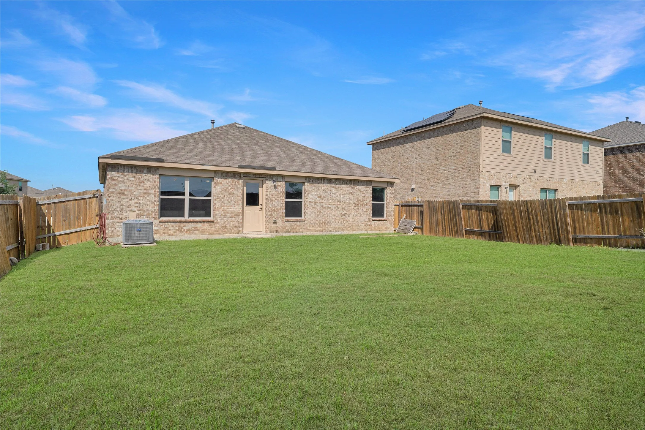 Single Family Residence For Rent in Kaufman County , 4505 Mares Tail Drive, Forney, Texas 75126, 3 Bedroom, 2 Bathroom, 2 Garage spaces, 1,235 Sqft, built in 2019, mls#21329742, Real Estate Agent in Forney, Homes For Rent in Kaufman county, Homes For Rent in Forney, Realtor in Forney Texas, Real Estate Brokerage Independent Realty Texas, Luminita Cordes Realtor